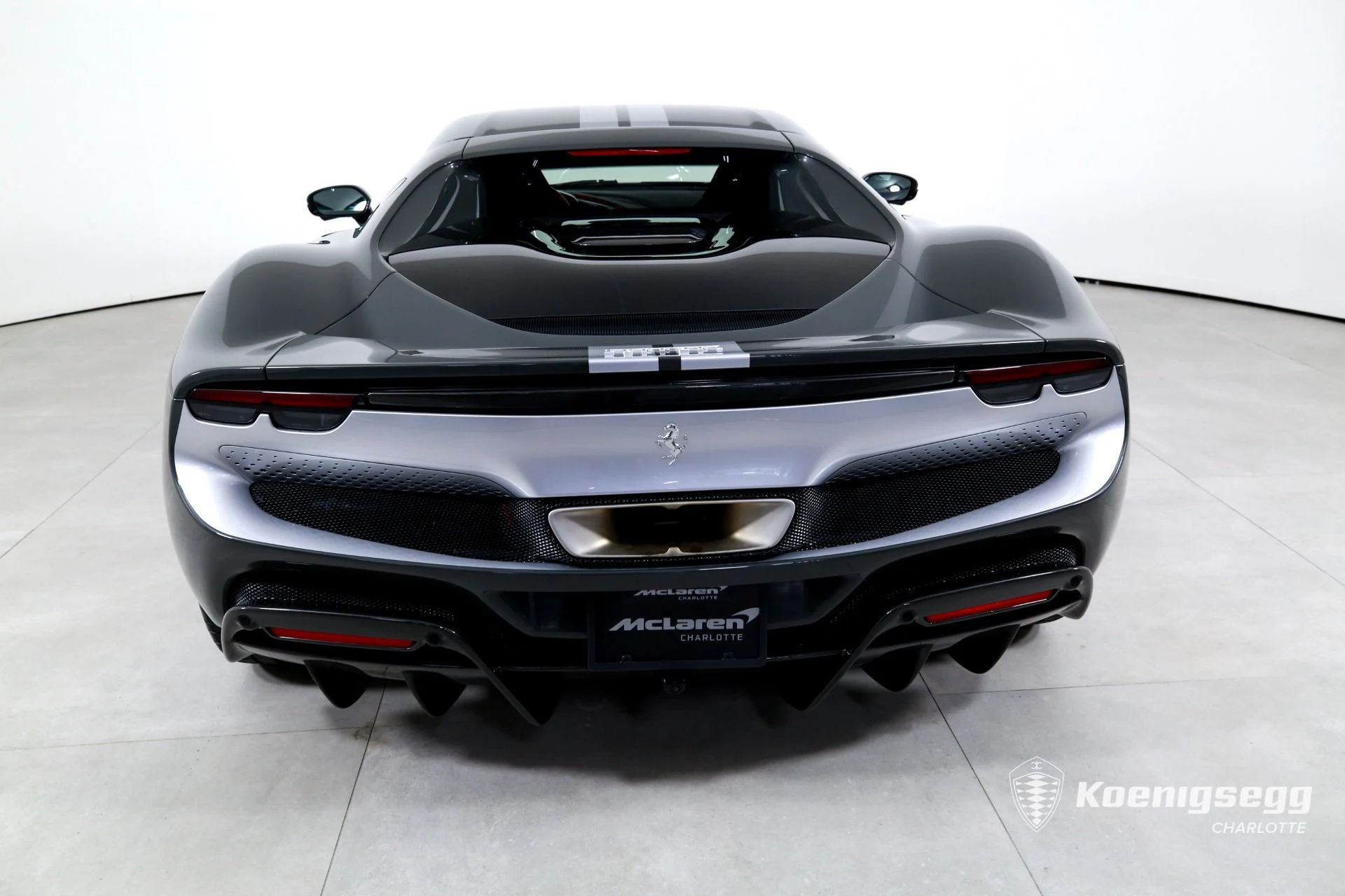 mph006_2494633189_Used_2022_Ferrari_296_GTB_1760975760_5f1b2f3363