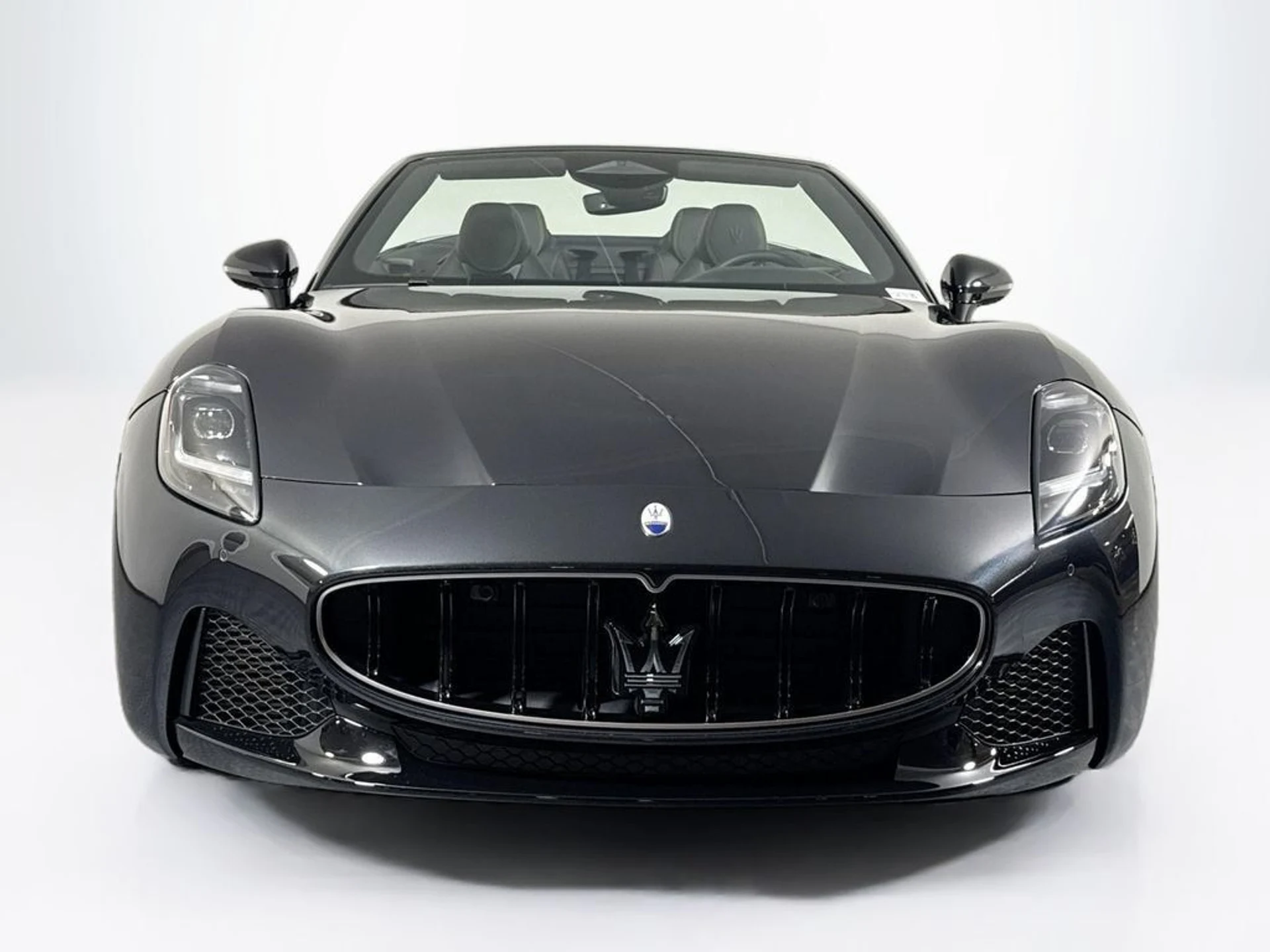 mph006_2503161266_new_2026_maserati_grancabrio_convertible_11350_23036271_8_1024_6ab0a99af5