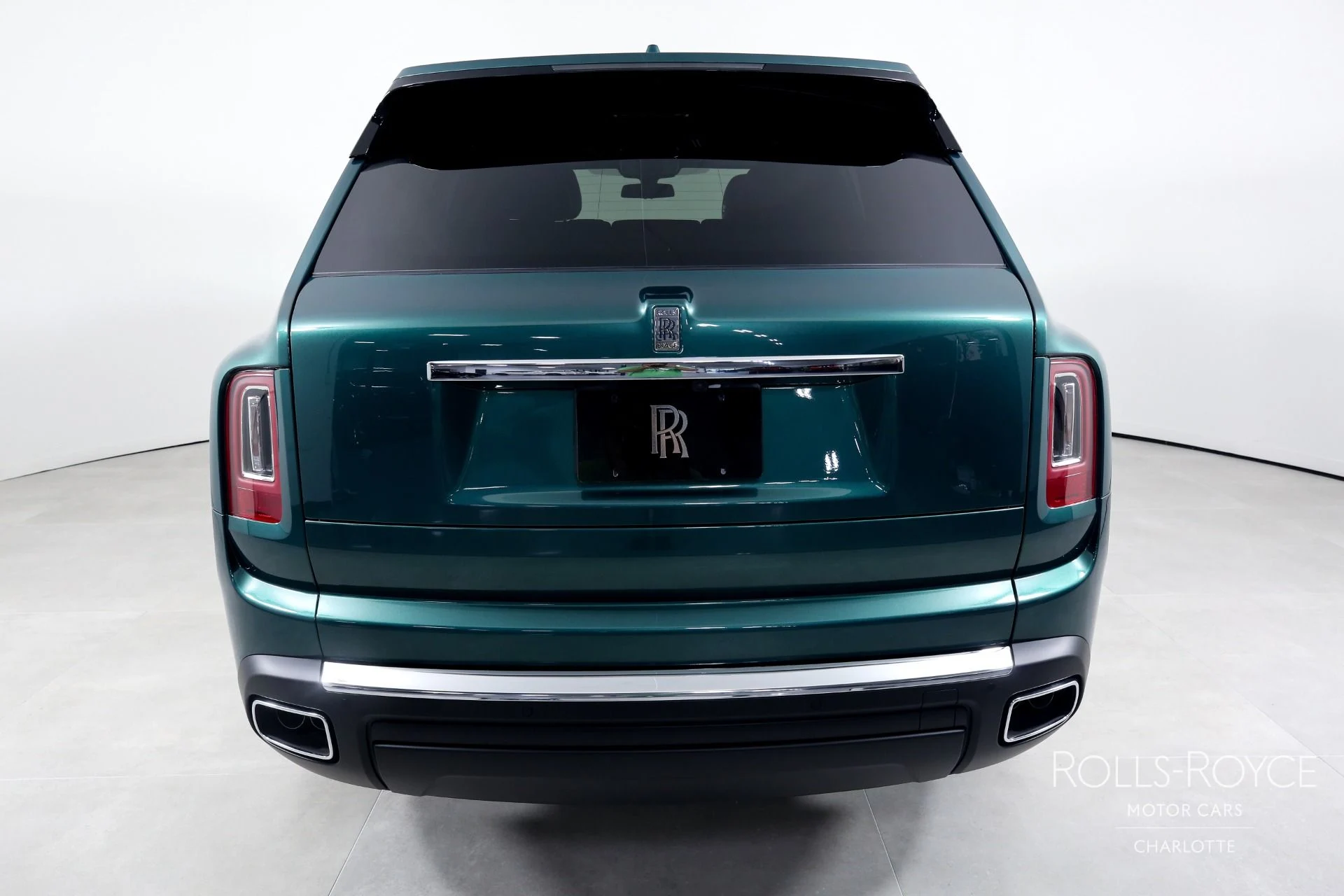 mph006_2504586206_Used_2023_Rolls_Royce_Cullinan_1688236802_8df95597a2