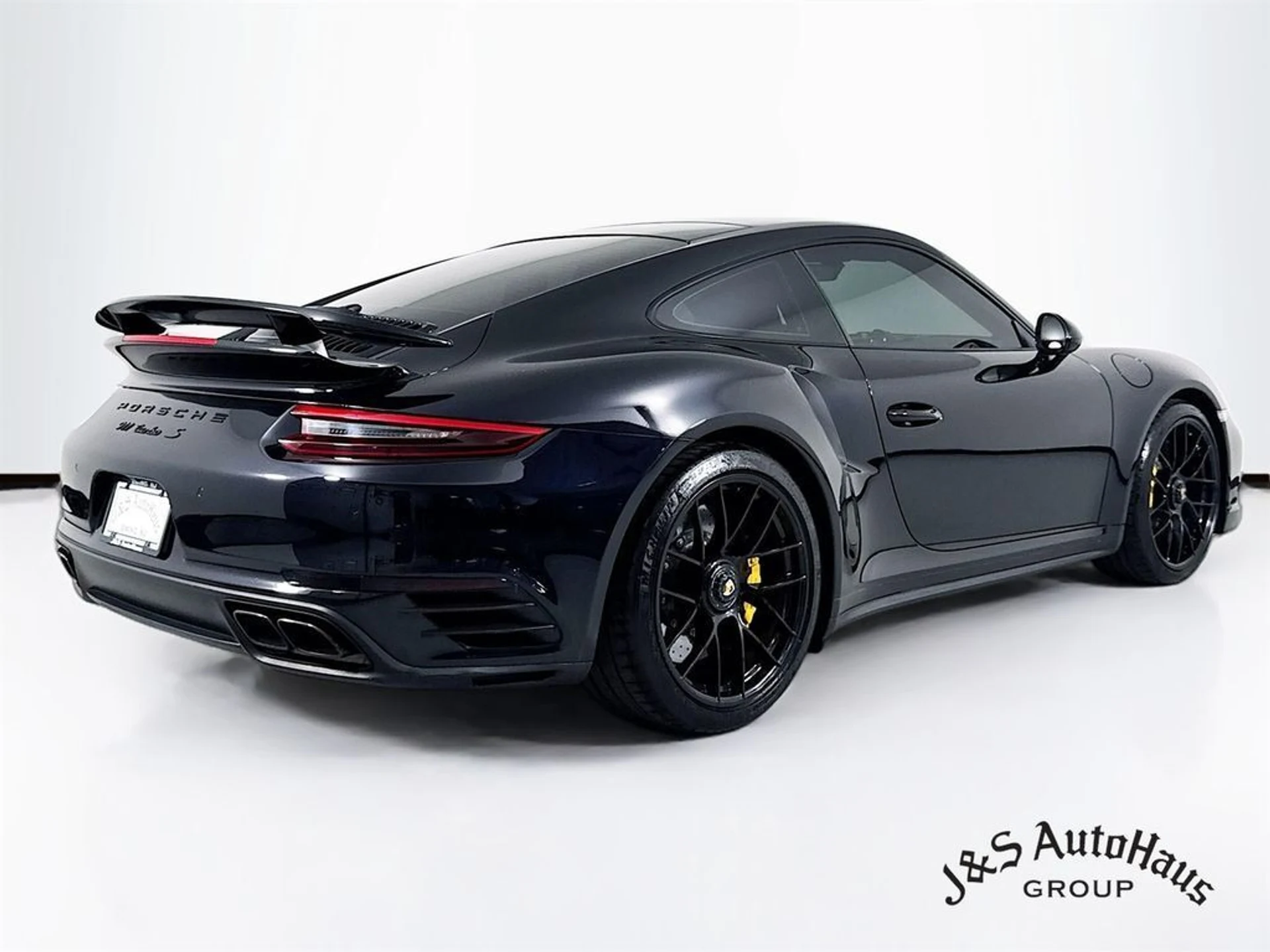 mph006_2514255933_bhu08u7k4x093y0tn10hbq088bml_56cc03c035