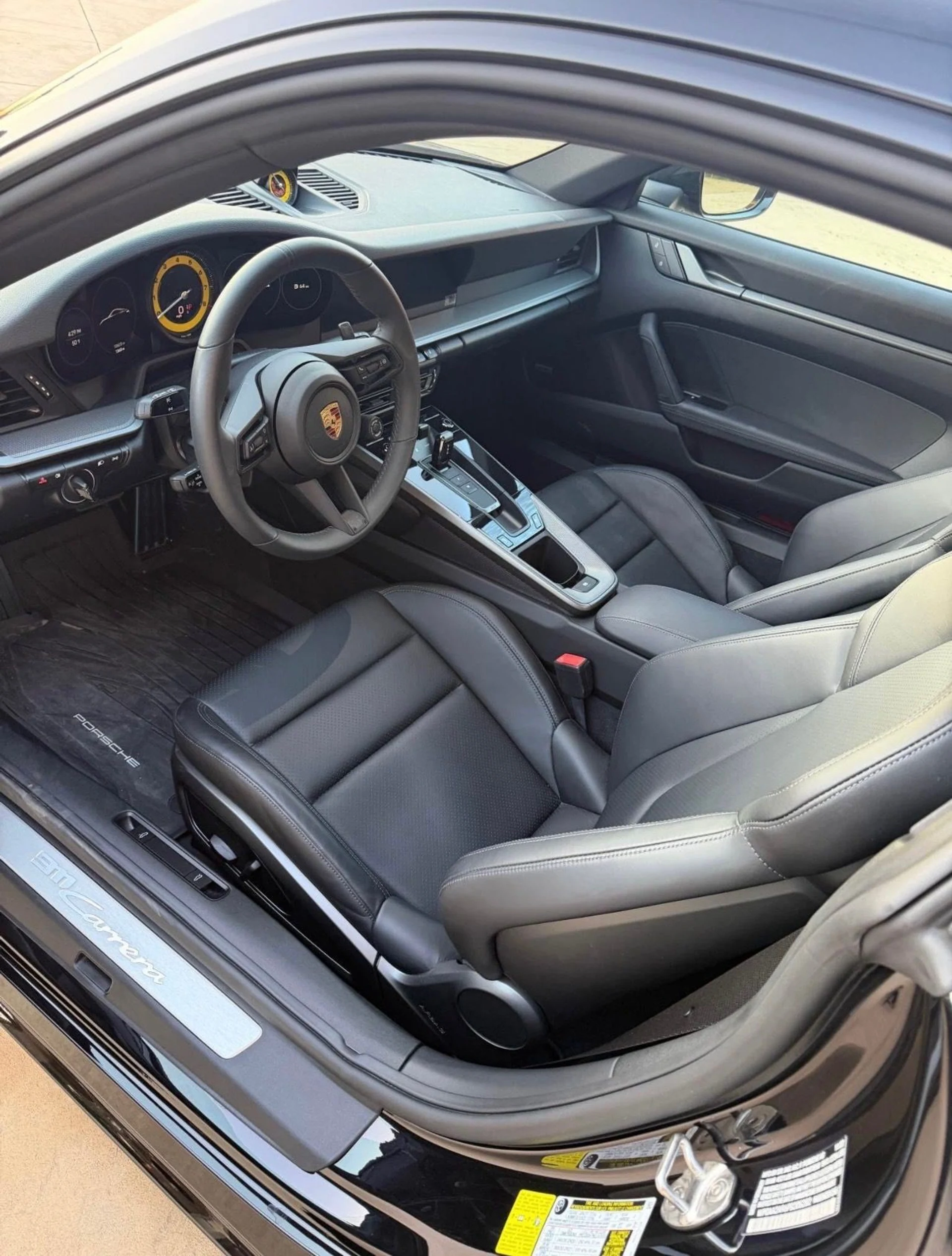 mph006_2514941211_Used_2023_Porsche_911_Carrera_1768427482_2add50cf2b