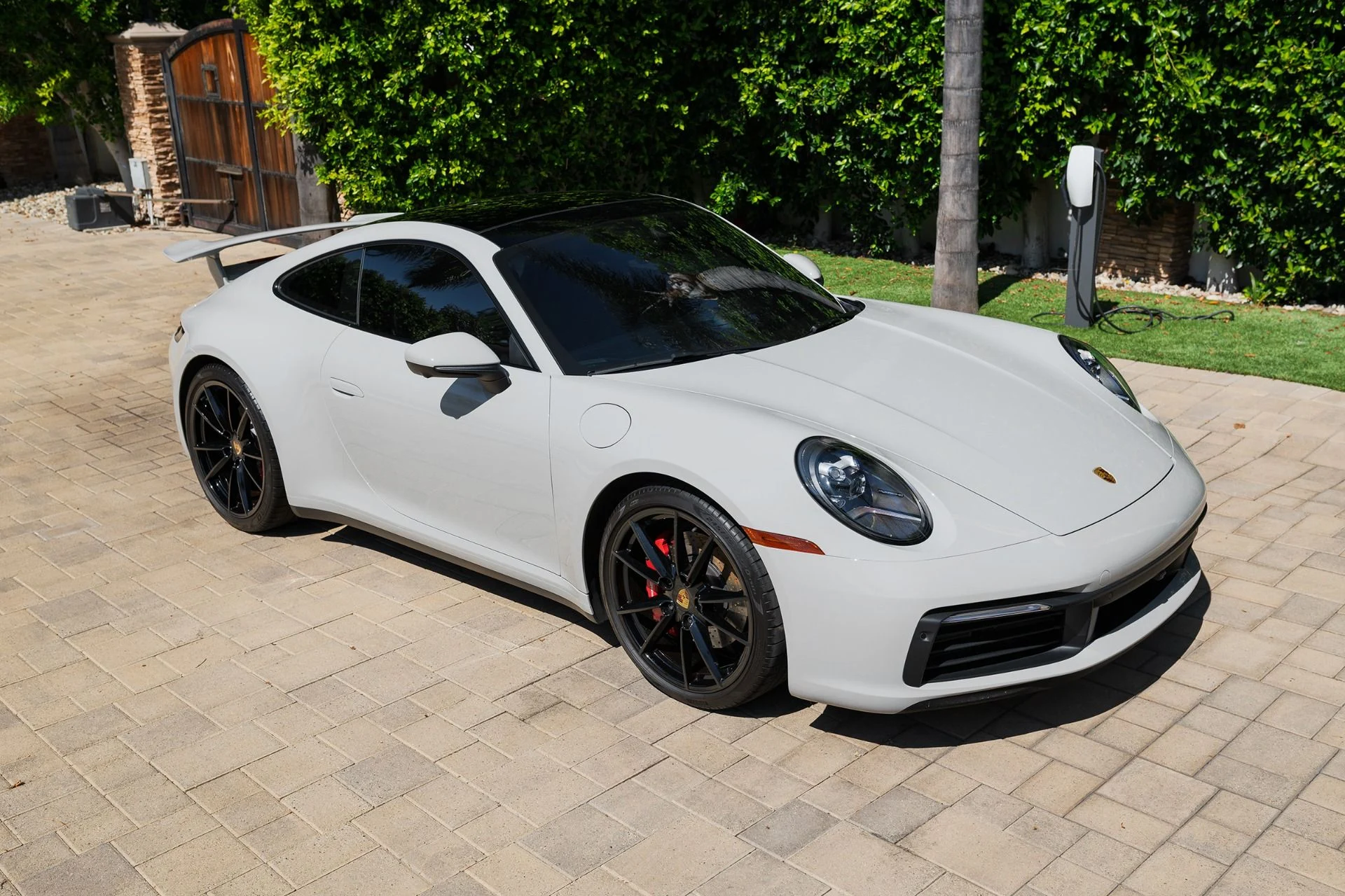 mph006_2516381525_Used_2024_Porsche_911_Carrera_4_S_1790639566_b8da1efbac