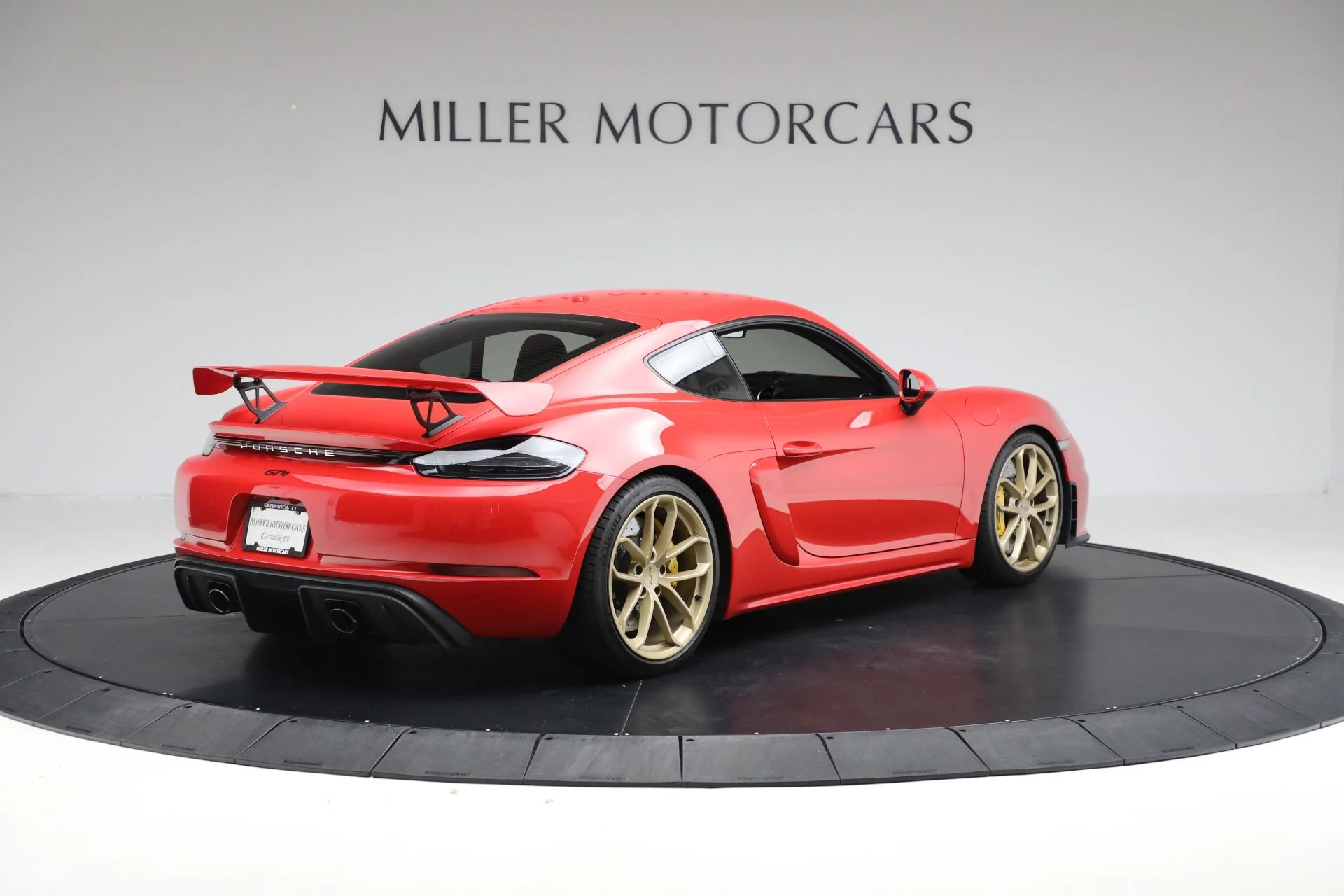 mph006_2517326663_Used_2021_Porsche_718_Cayman_GT_4_be49a4c423