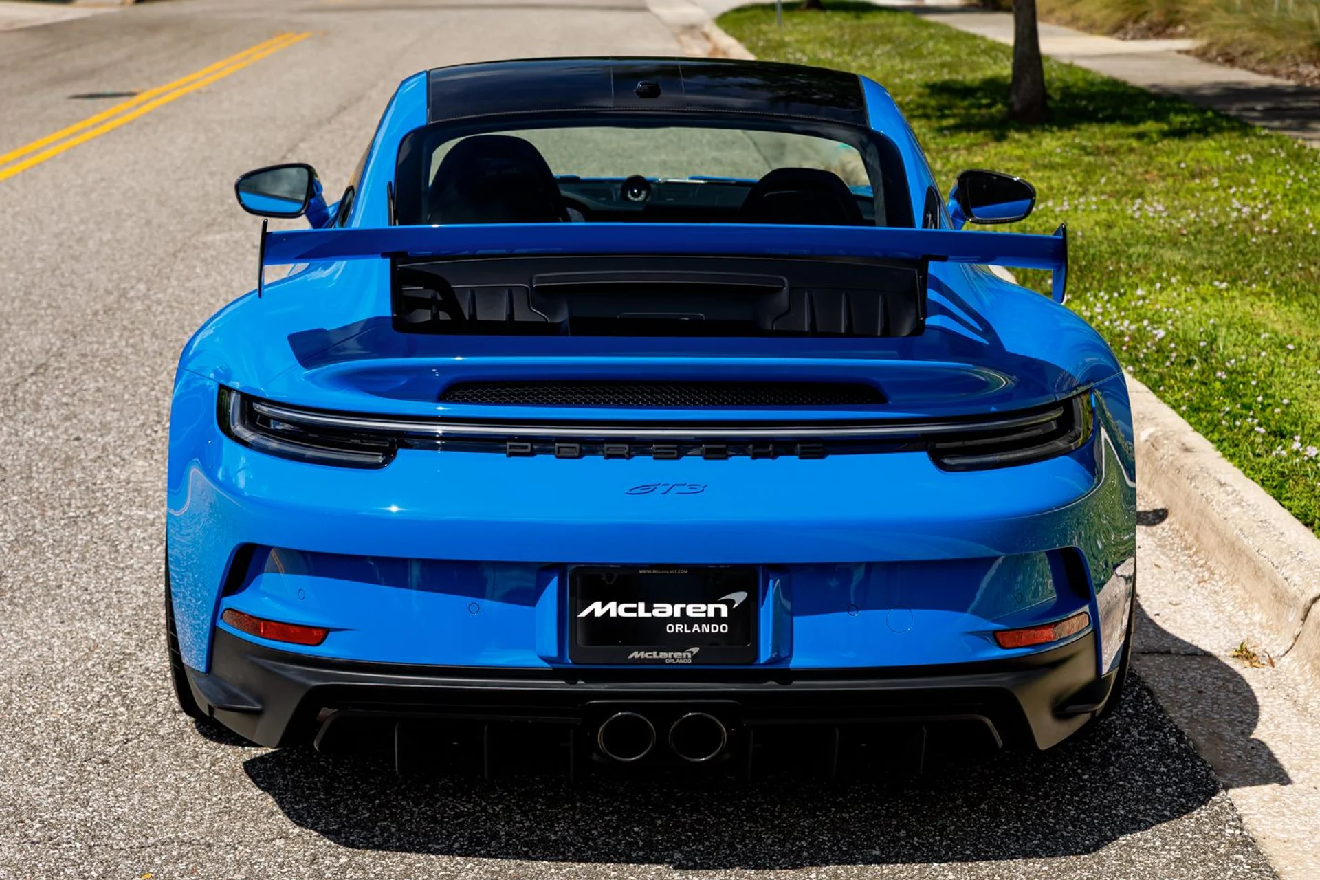 mph006_252315980_595_p7_l_c63ca36aee