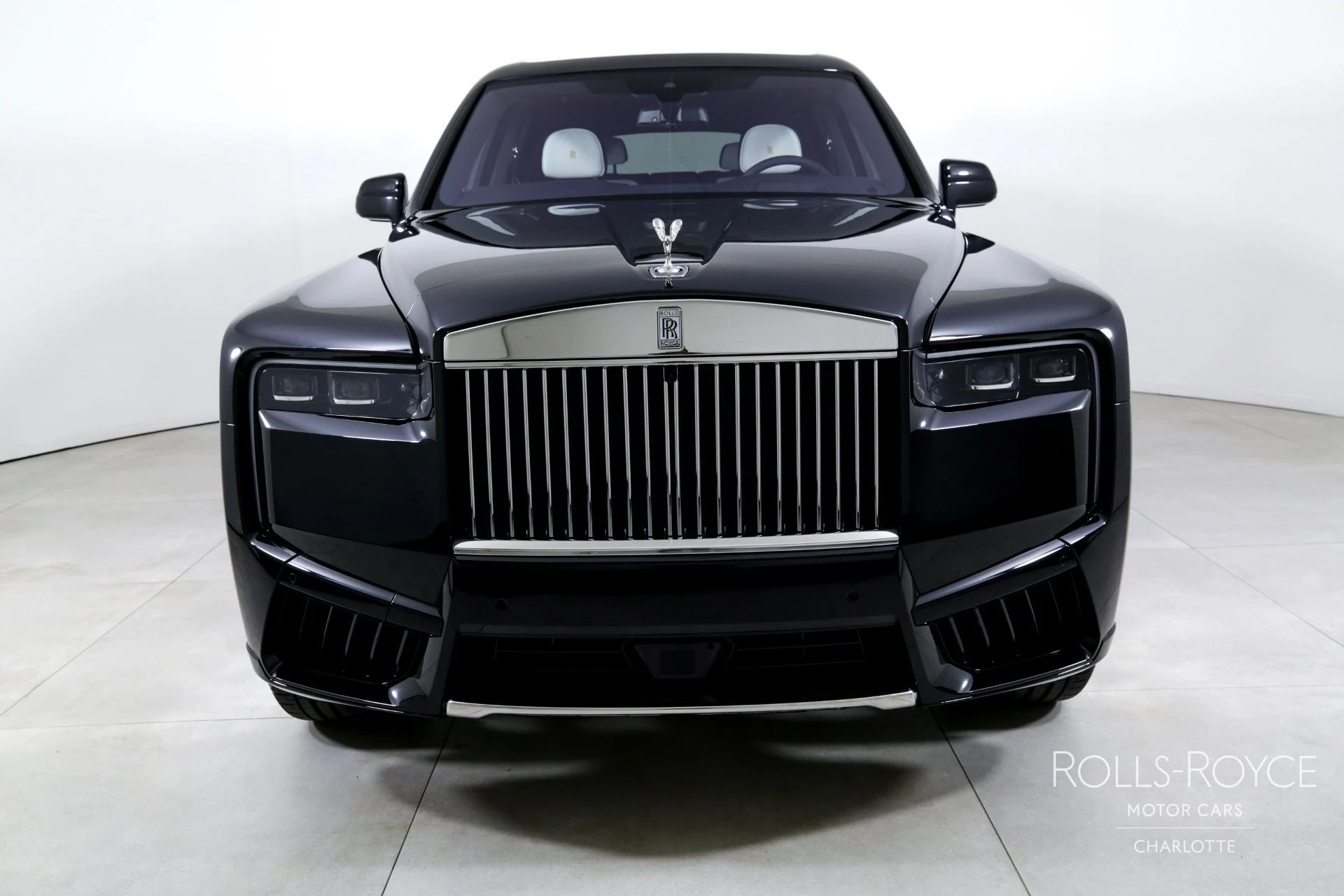 mph006_2523217482_Used_2025_Rolls_Royce_Cullinan_1746196048_d264e665d0
