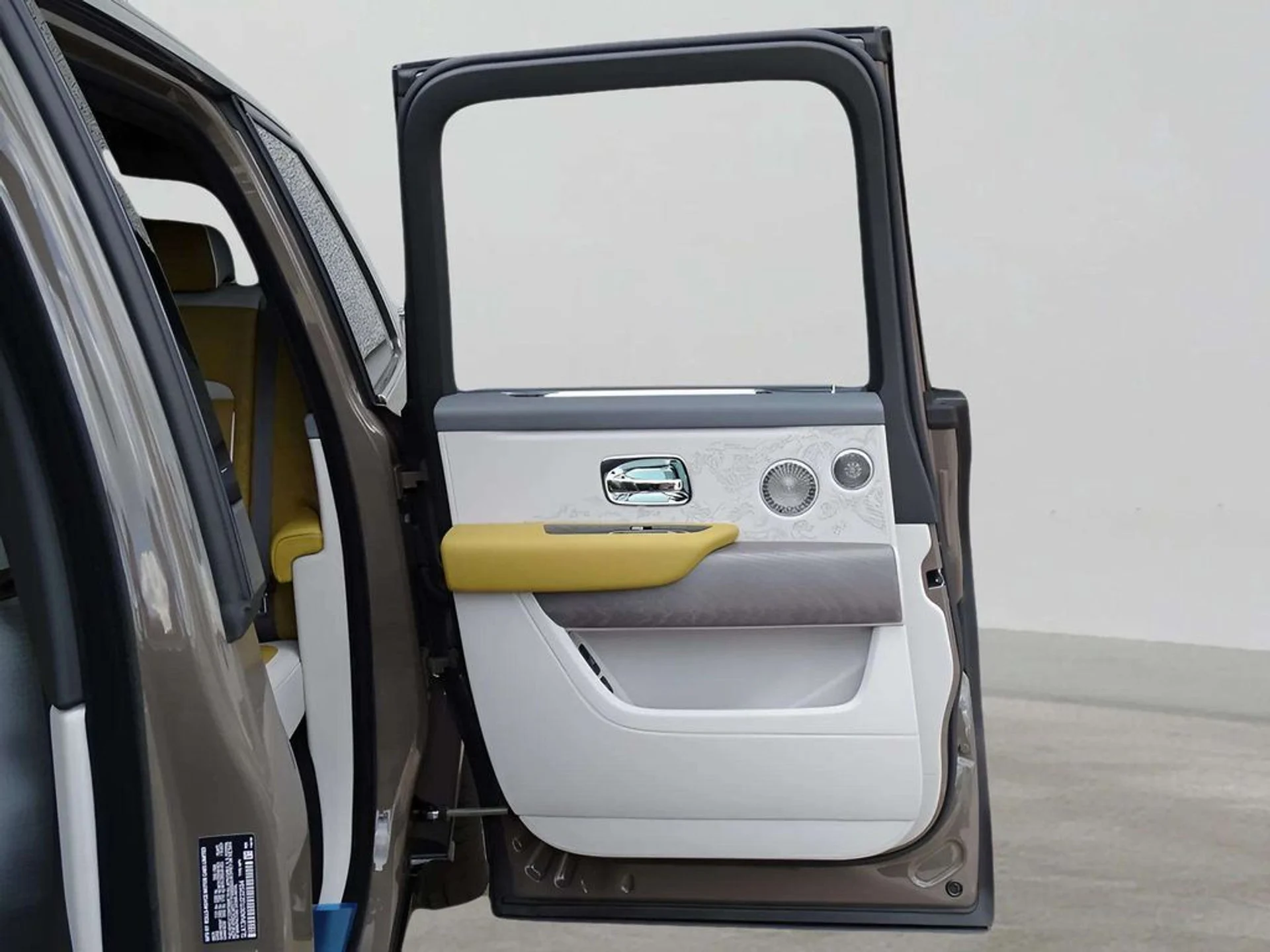 mph006_2527498490_210cfaf7334cb89a2f57f4d619159ab5x_e078a67d1b