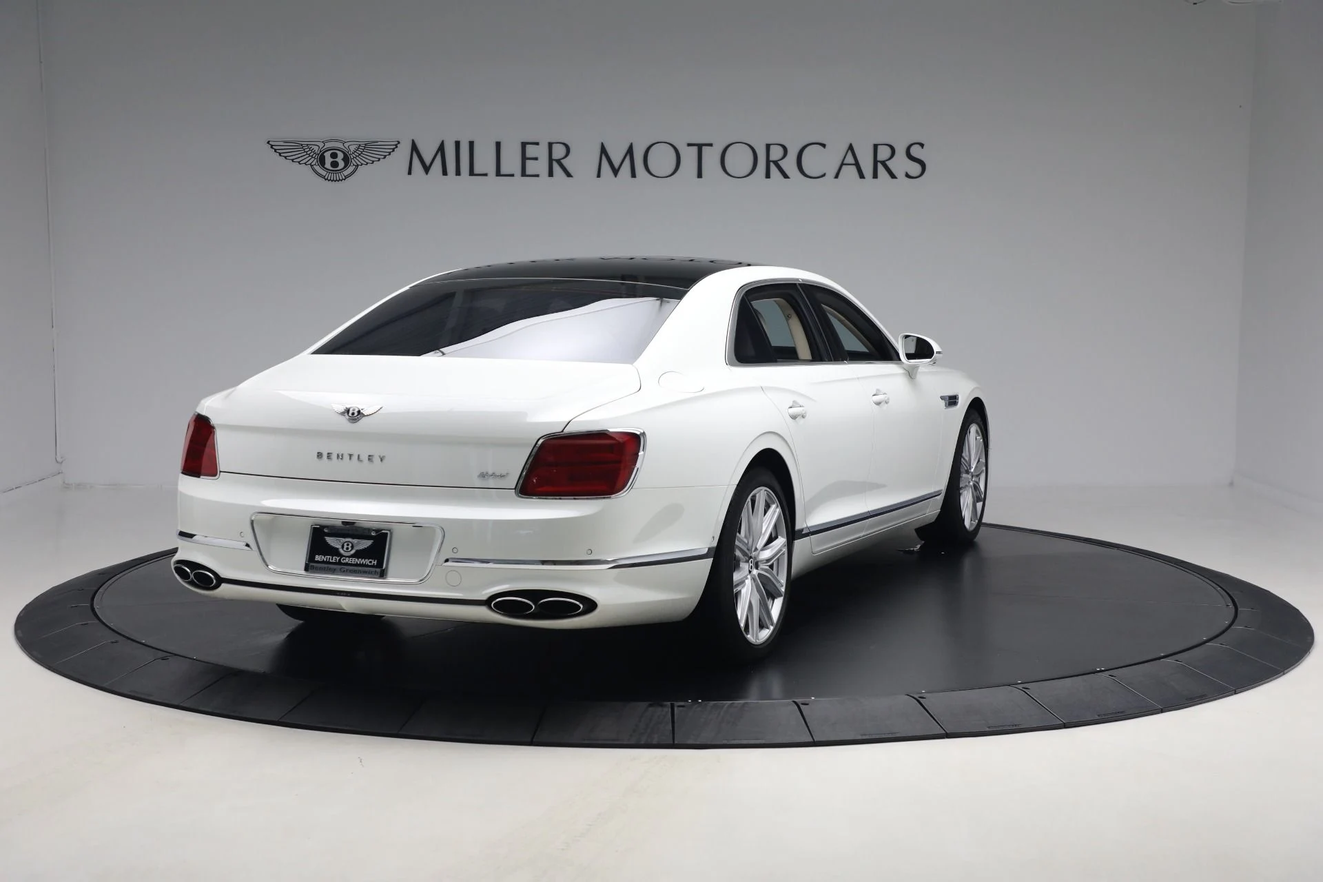 mph006_2533323767_Used_2024_Bentley_Flying_Spur_Hybrid_53b8a48924