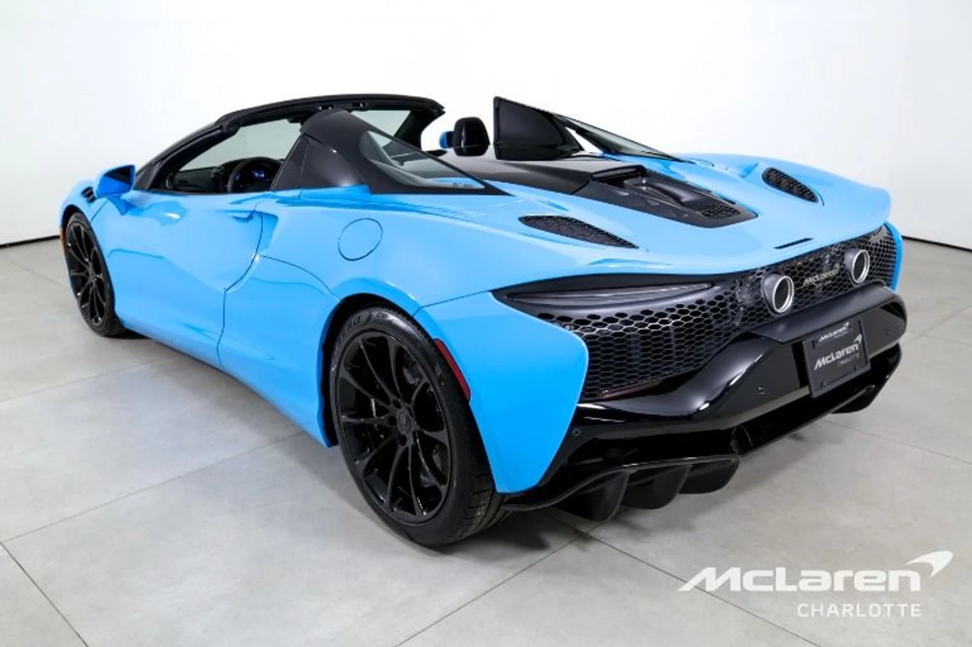 mph006_2540289078_Used_2025_Mc_Laren_Artura_Spider_Tech_Lux_eb57e068b5