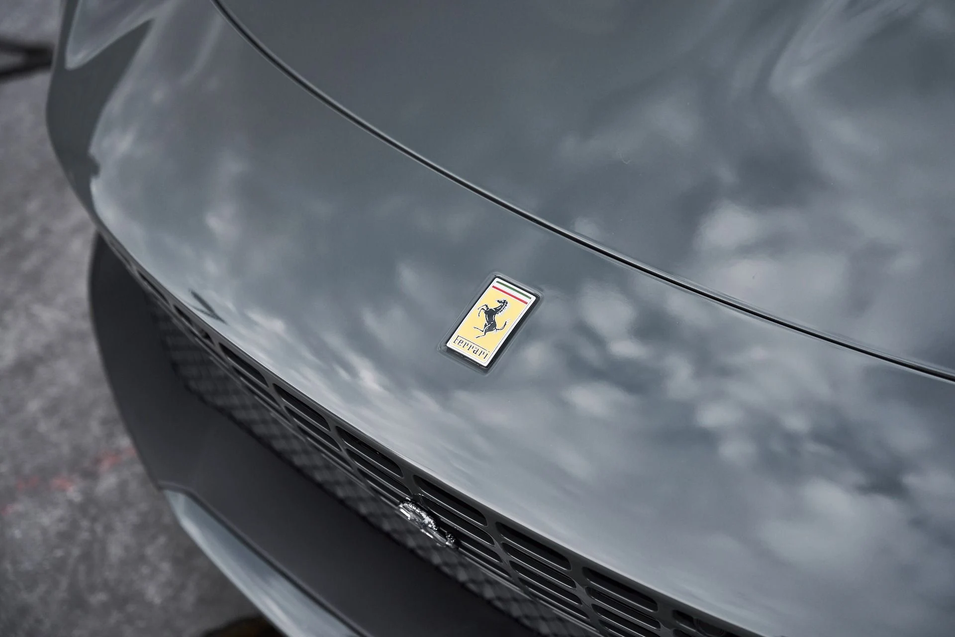 mph006_2554208075_Used_2024_Ferrari_Roma_Base_1769222081_bf4e5c2452