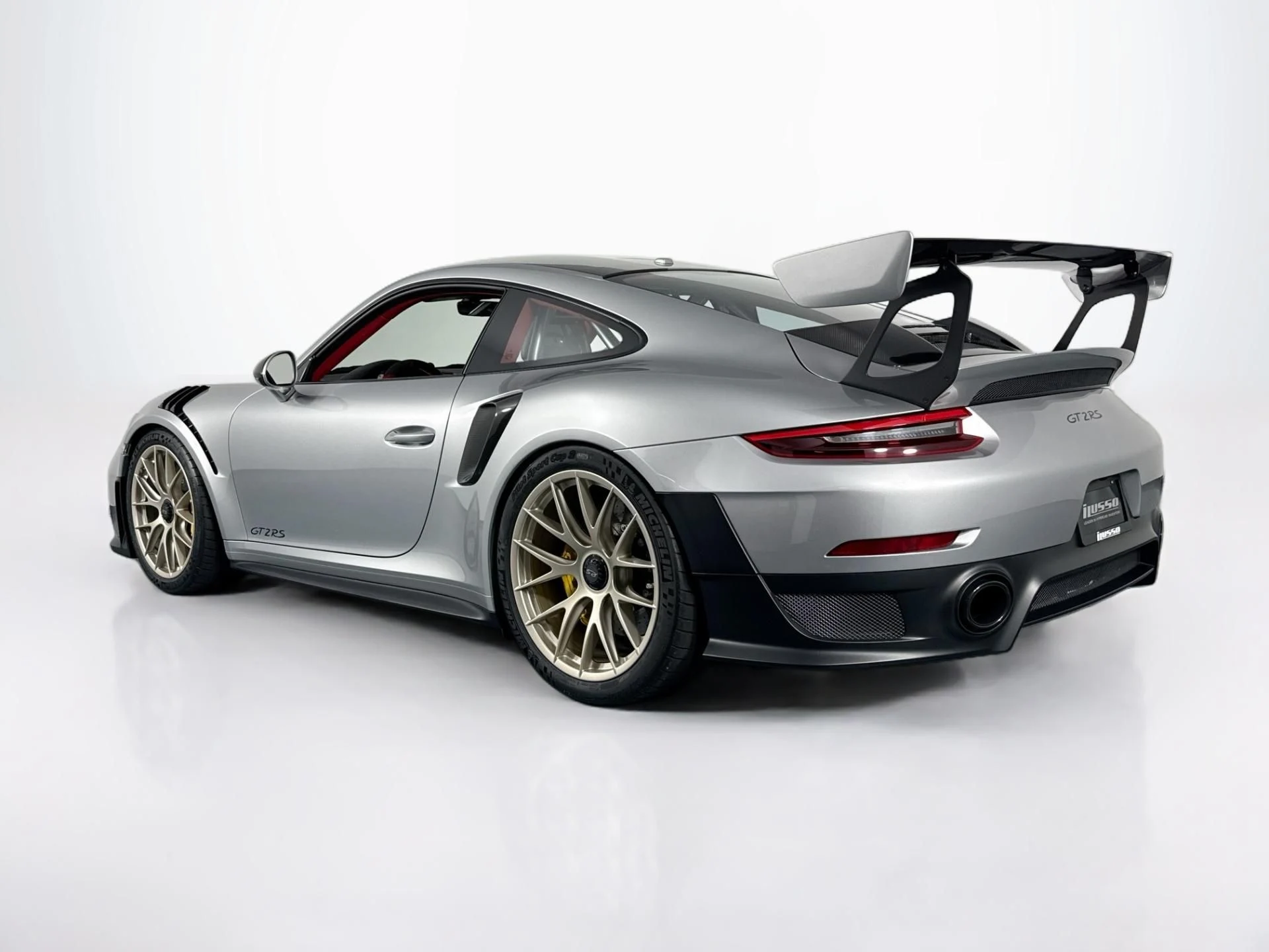 mph006_2564606596_Used_2018_Porsche_911_GT_2_RS_1784762965_1e087d305c