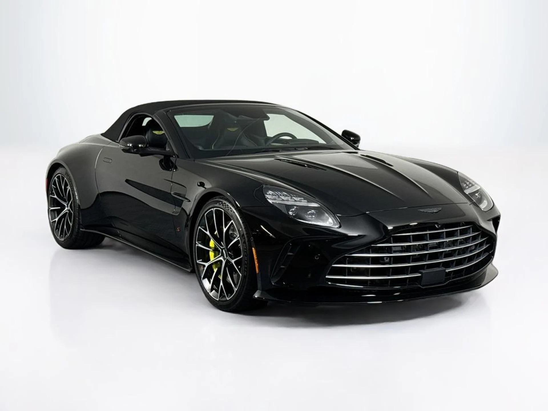 mph006_2570792196_new_2026_aston_martin_vantage_sroadster_11350_23059247_7_1024_fefad3dd00