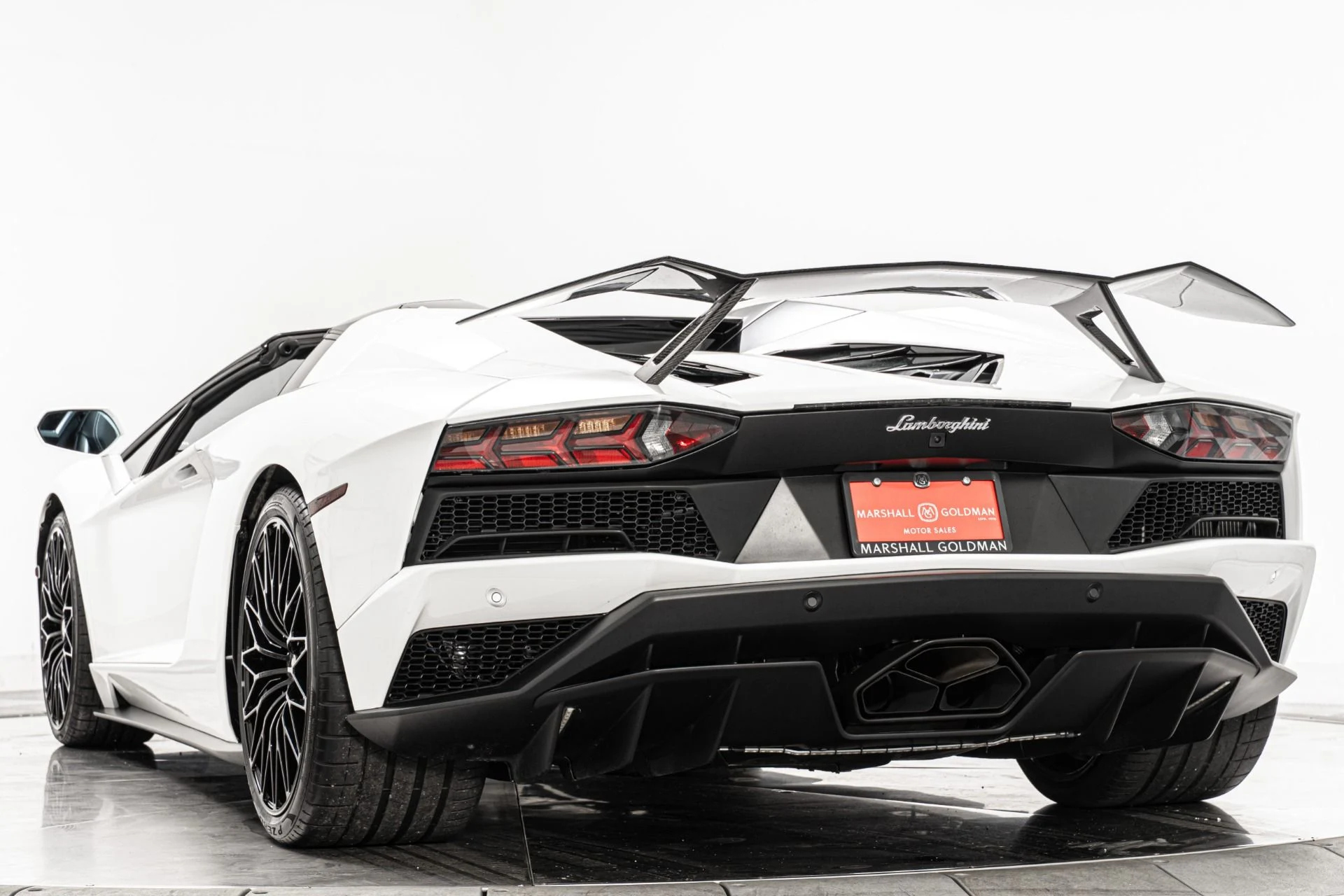 mph006_2575998727_Used_2019_Lamborghini_Aventador_LP_740_4_S_Roadster_1758210075_2357cae075