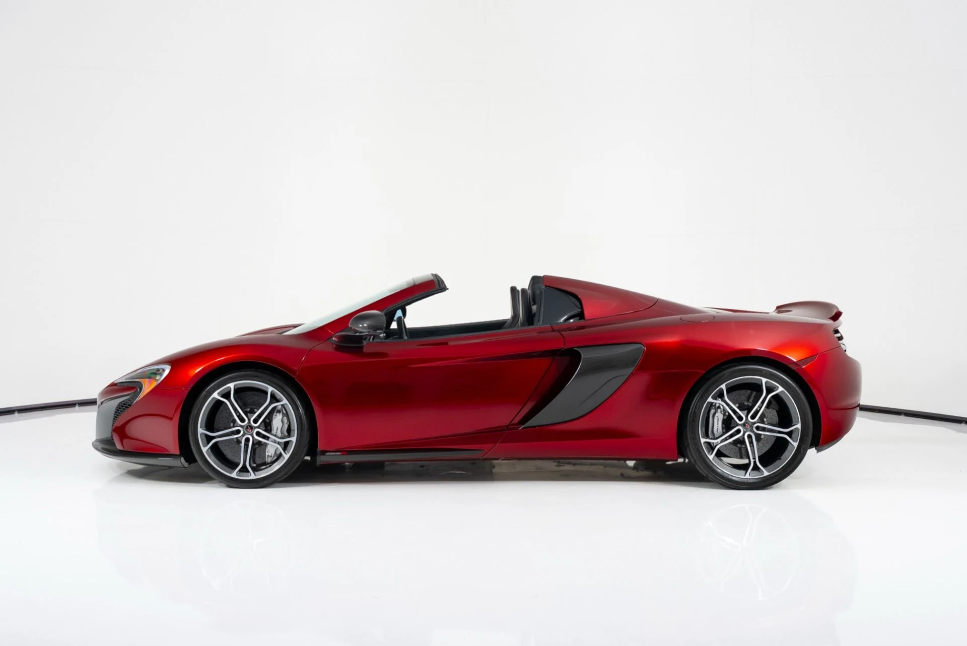 mph006_2577965873_Used_2016_Mclaren_650_S_Spider_1758049503_30131189e9