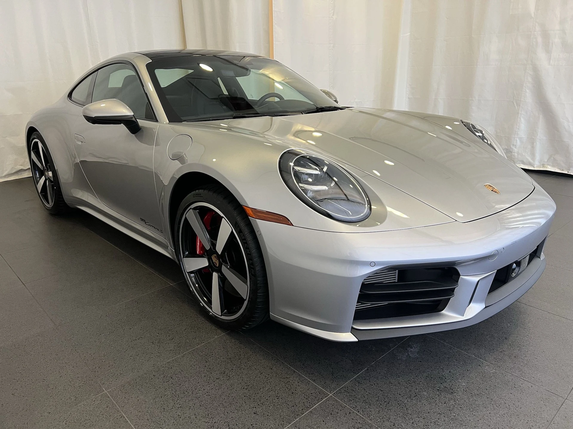 mph006_258094864_b388a54968c7879f73439b8e07539188x_5cdd63c097