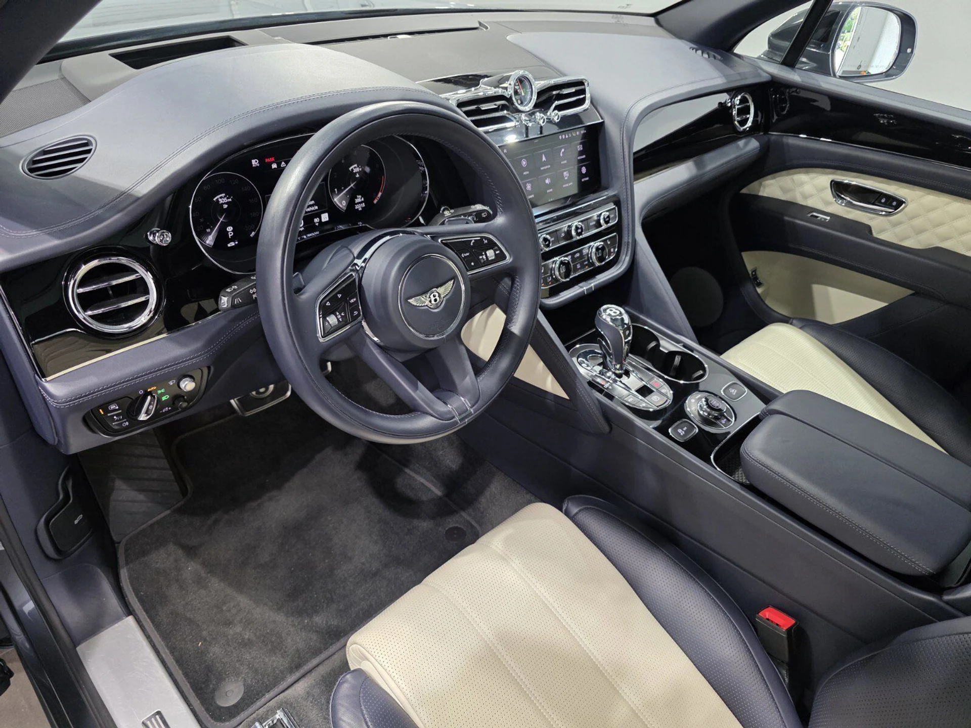 mph006_2581602126_191a15c9af706b4ddab450b3a262f110_b4b8763ea3