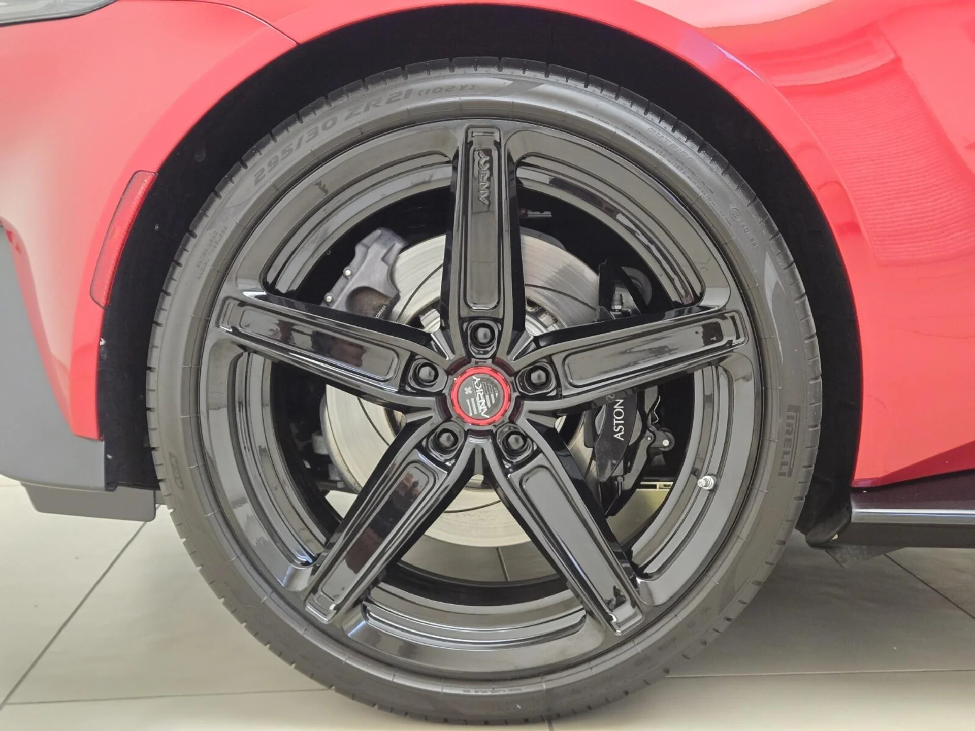 mph006_2581676891_Used_2023_Aston_Martin_Vantage_1784266986_f053f8b083