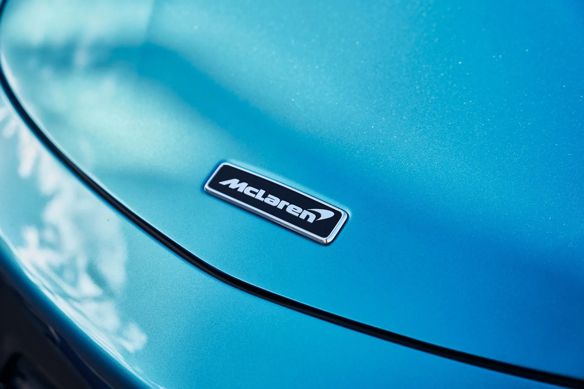 mph006_258517195_Used_2025_Mc_Laren_Artura_1771382282_6a0bd4227f