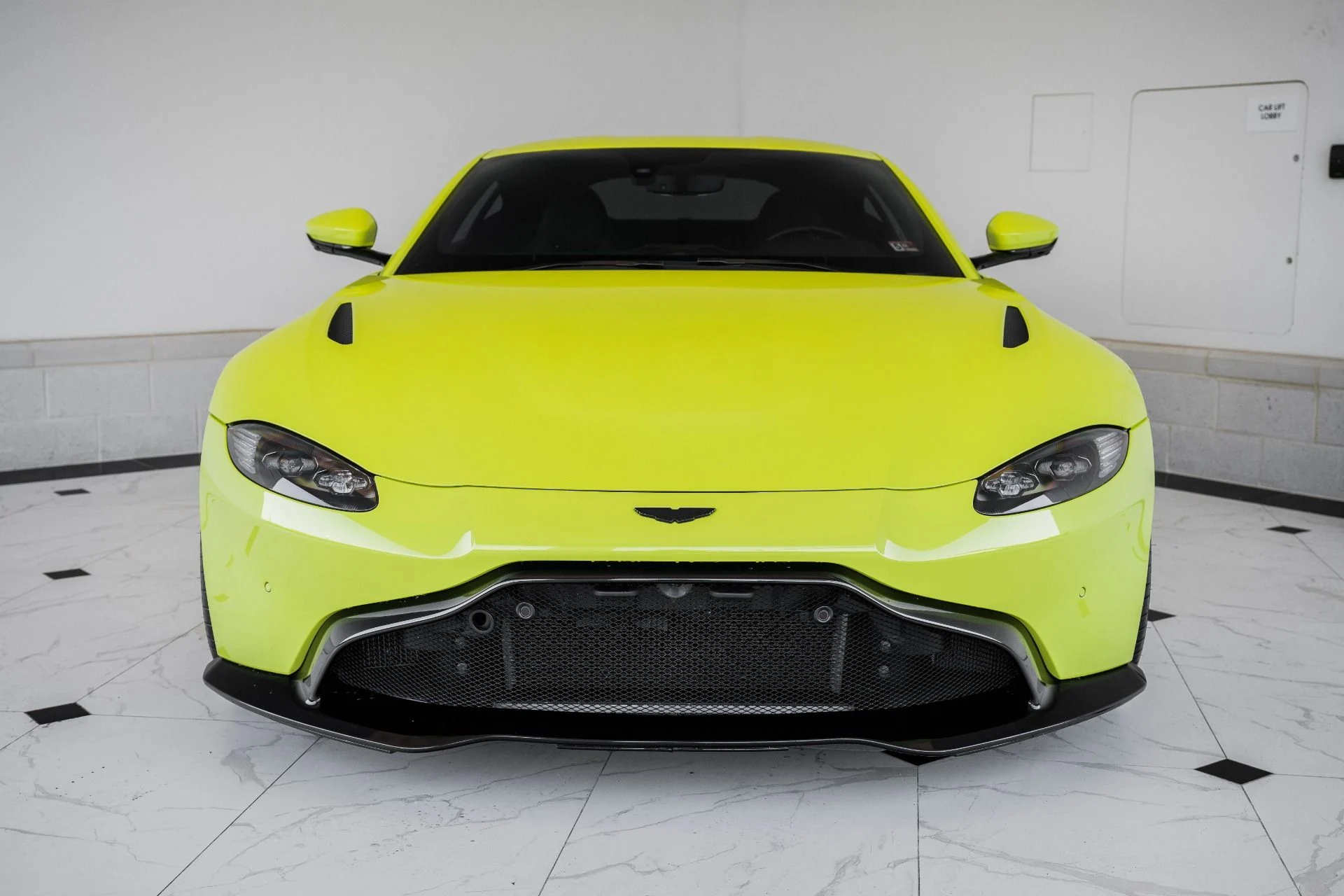 mph006_2592697773_Used_2020_Aston_Martin_Vantage_V8_Coupe_1690551431_a0c615d934