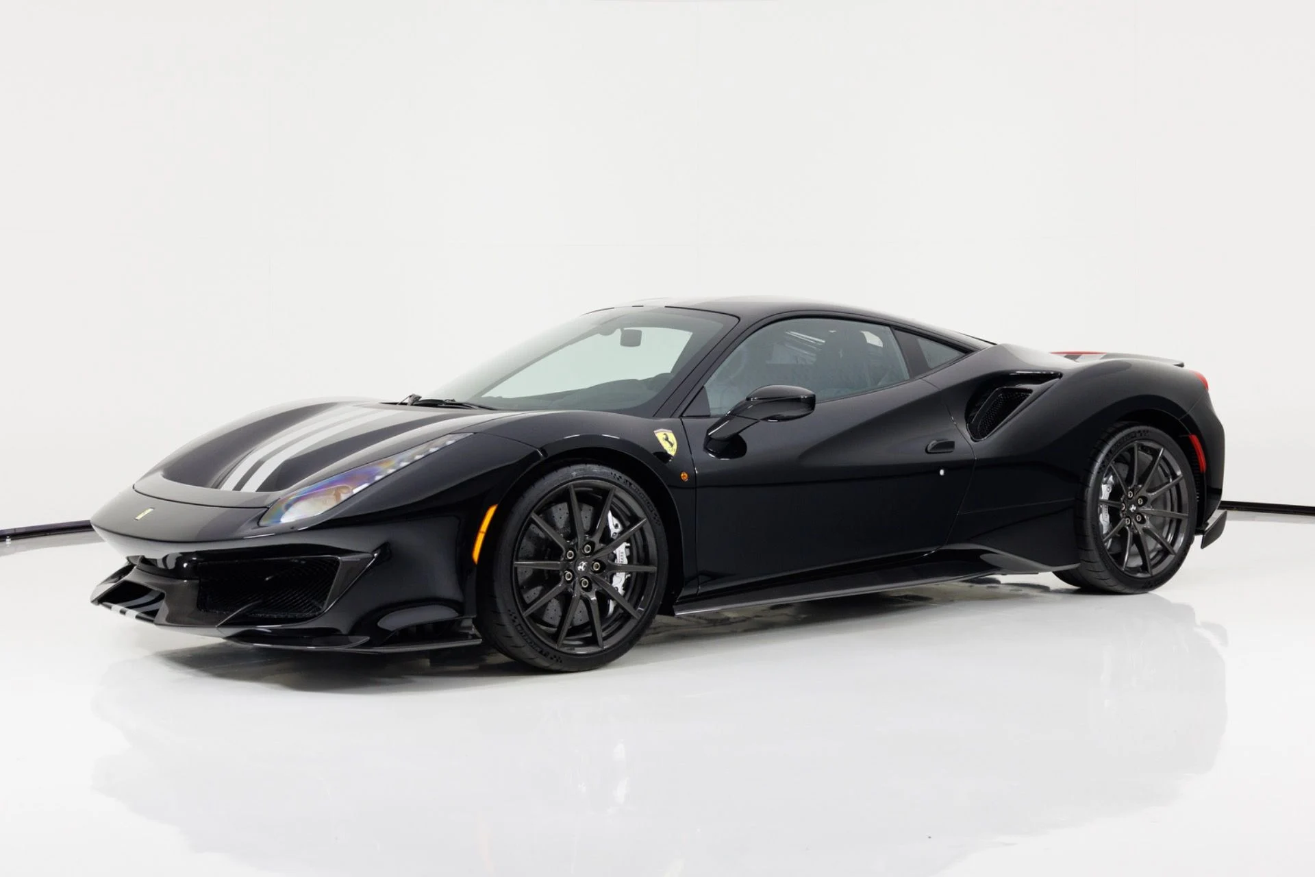 mph006_2598039998_Used_2019_Ferrari_488_Pista_1781884382_c32a7e499d