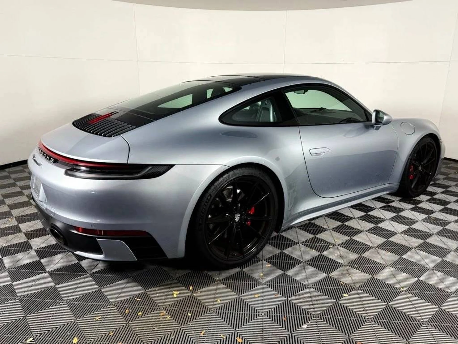 mph006_261774332_1280_70eee9d010