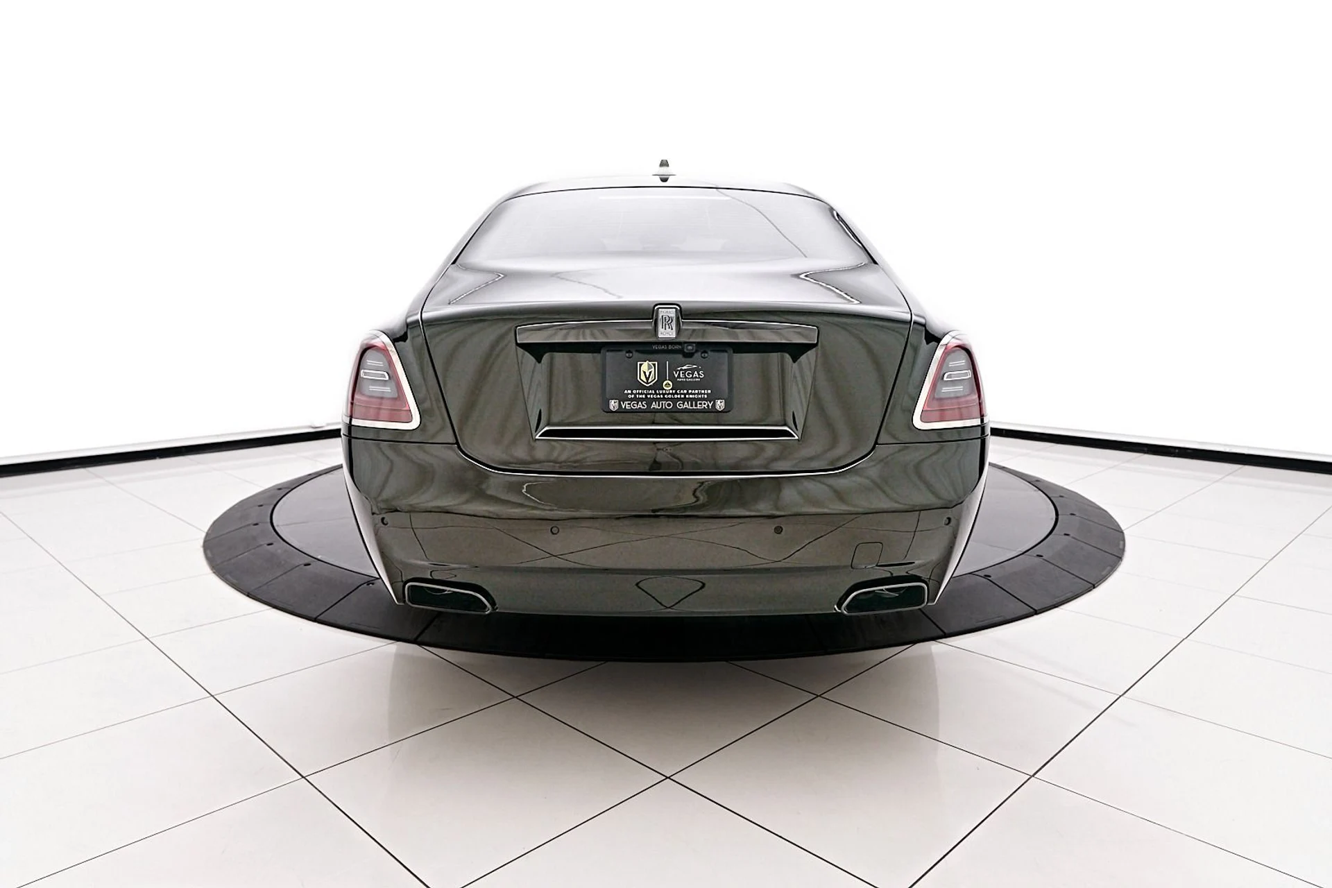 mph006_2626185489_Used_2023_Rolls_Royce_Ghost_Black_Badge_1735615420_b3cd207afd