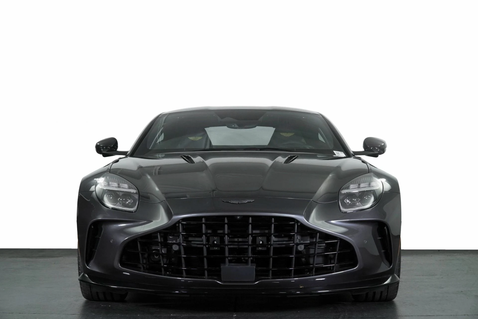 mph006_2626506185_New_2026_Aston_Martin_Vantage_S_1768374197_e458866752