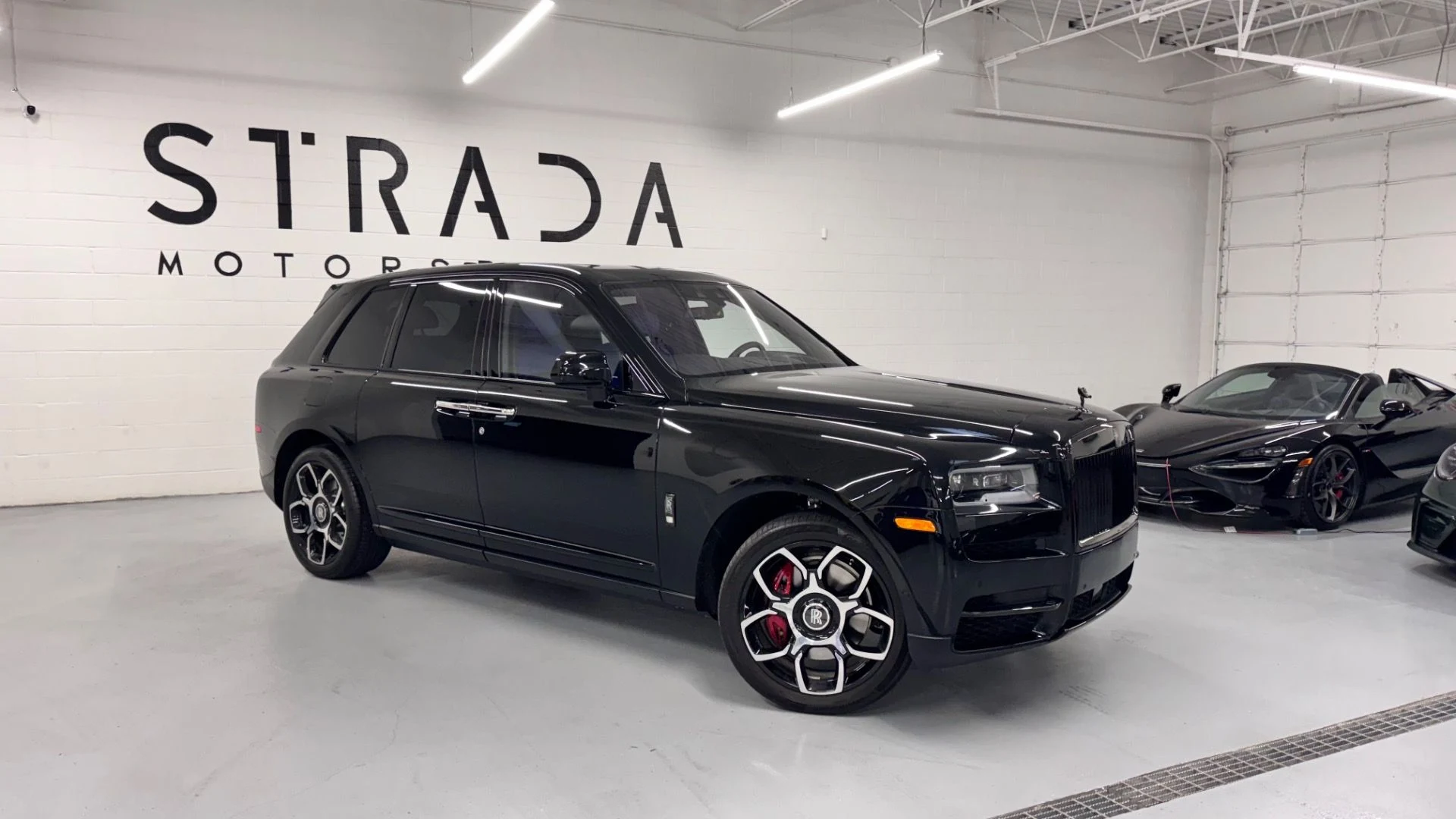 mph006_2627387277_Used_2023_Rolls_Royce_Black_Badge_Cullinan_1772830863_ede5749d7e
