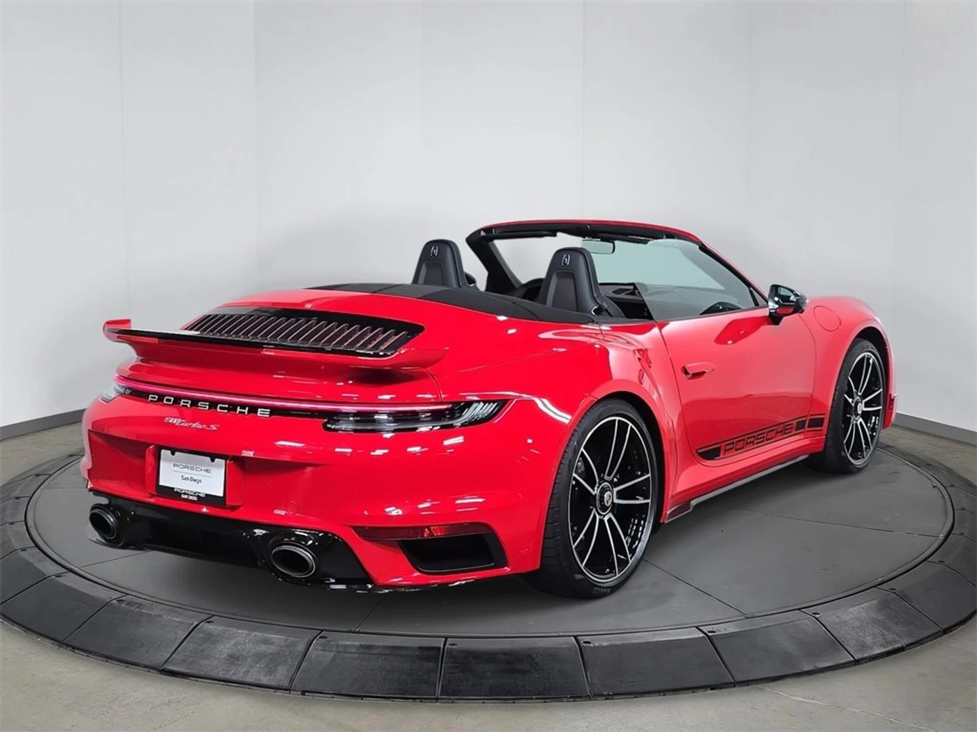 mph006_2629483863_6318bd7076f0dda916bb9ef56081aefd_9620d255b3