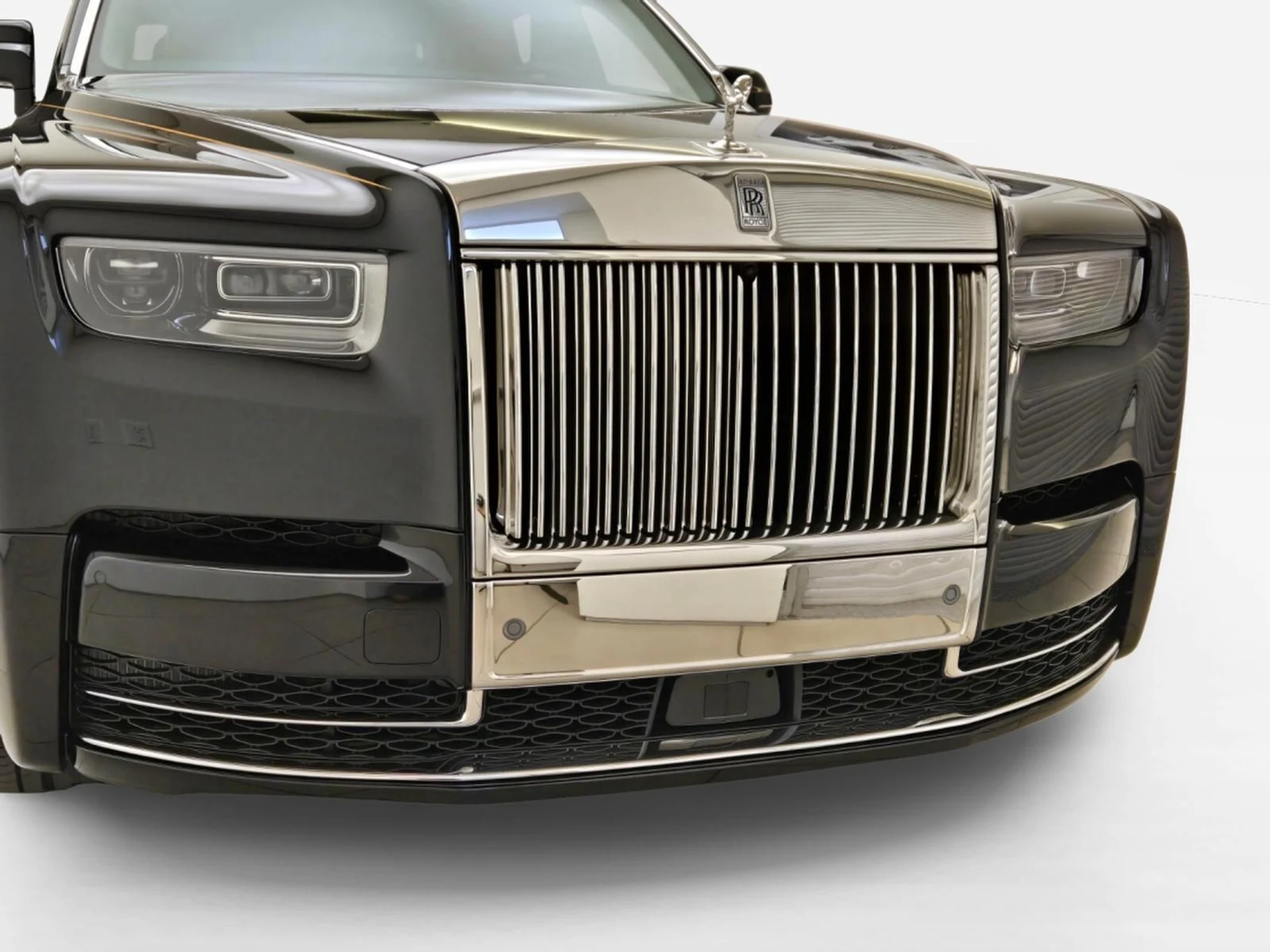 mph006_2631370446_New_2027_Rolls_Royce_Phantom_1793078062_7ec08a358a