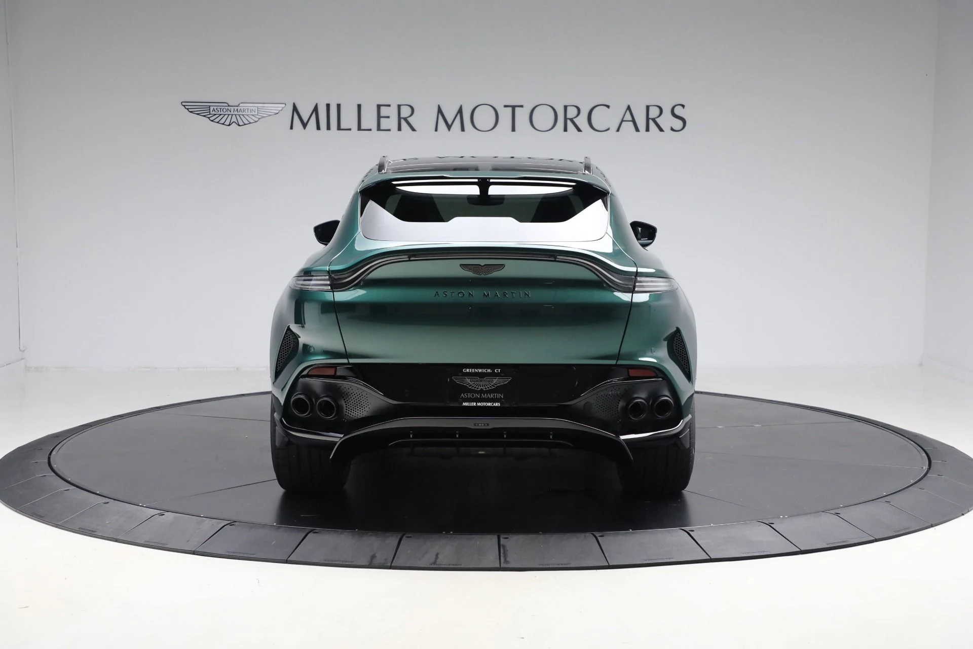 mph006_2632979273_New_2025_Aston_Martin_DBX_707_d93e55add7