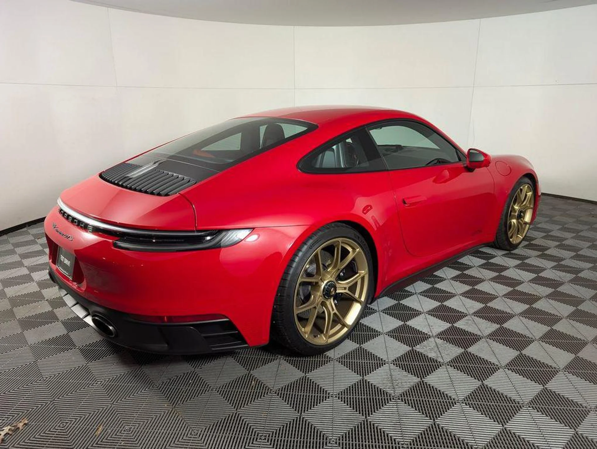 mph006_26332450_bw_Mn_IIF_Lzknpi_02jc_HG_0k_Cmxp_A_926b20d855