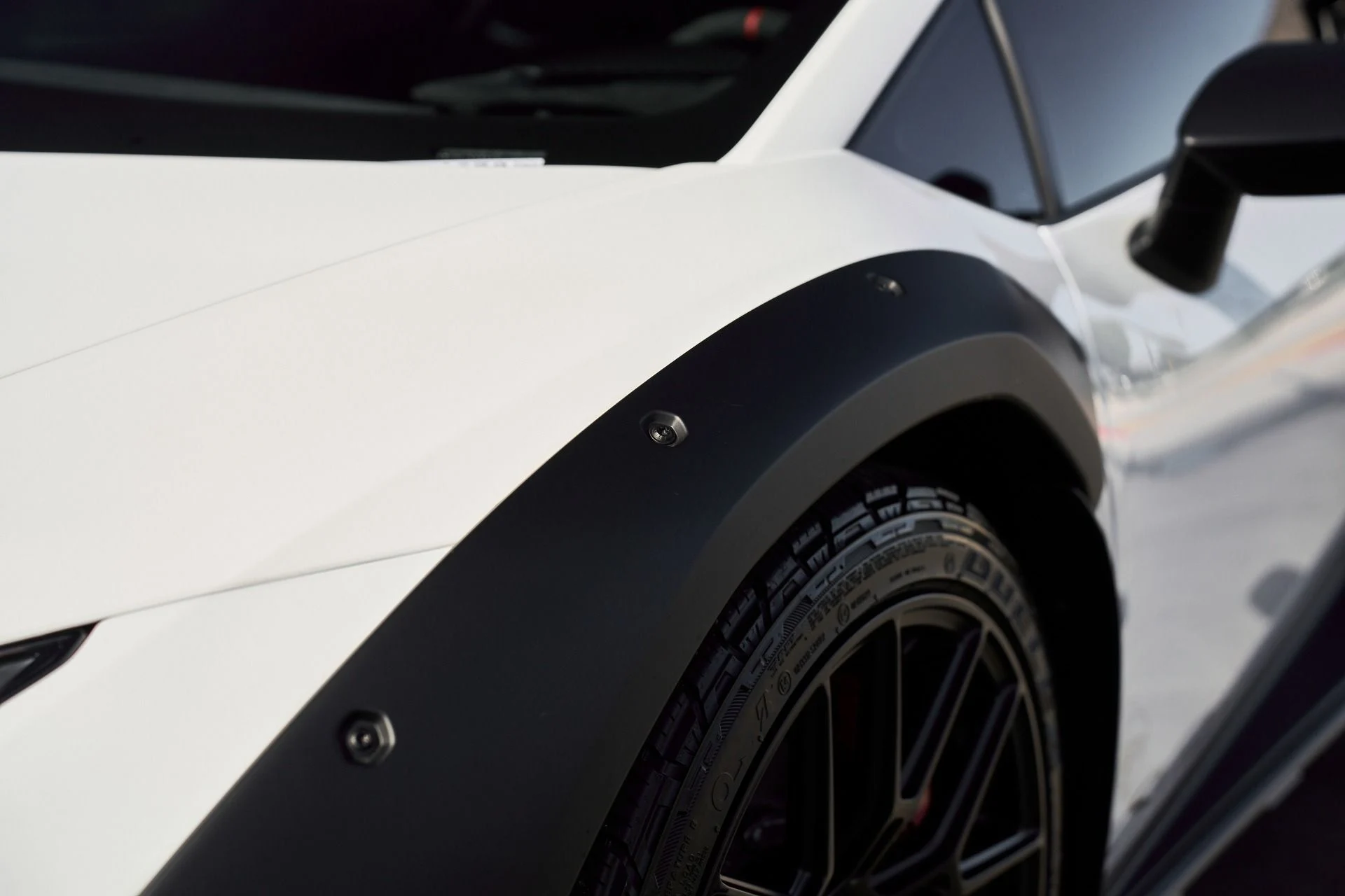 mph006_2635065816_Used_2023_Lamborghini_Huracan_Base_1764123534_7fa9c6cf66