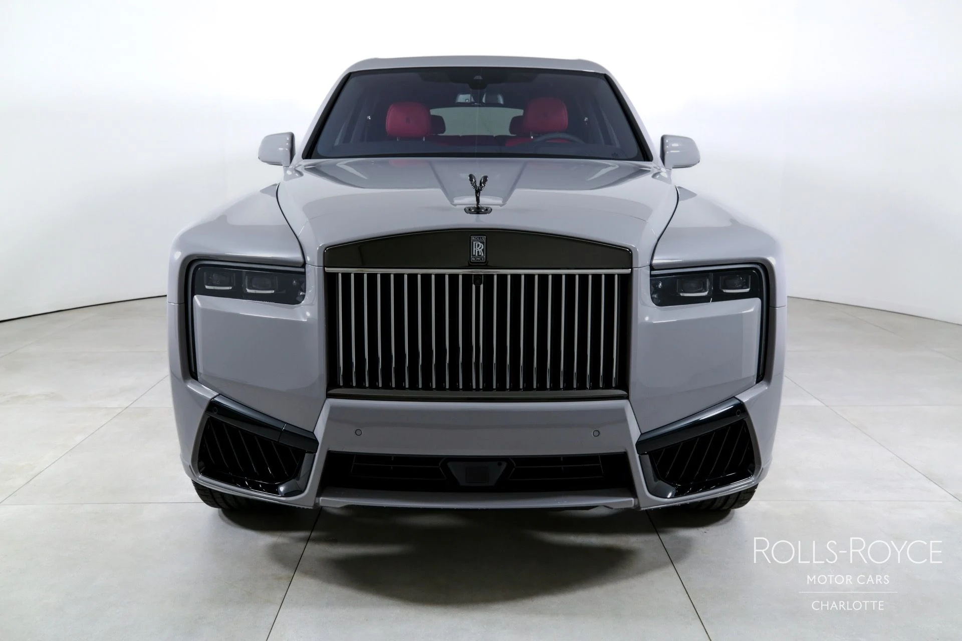 mph006_2636092284_Used_2025_Rolls_Royce_Black_Badge_Cullinan_1746716095_fde8439ced