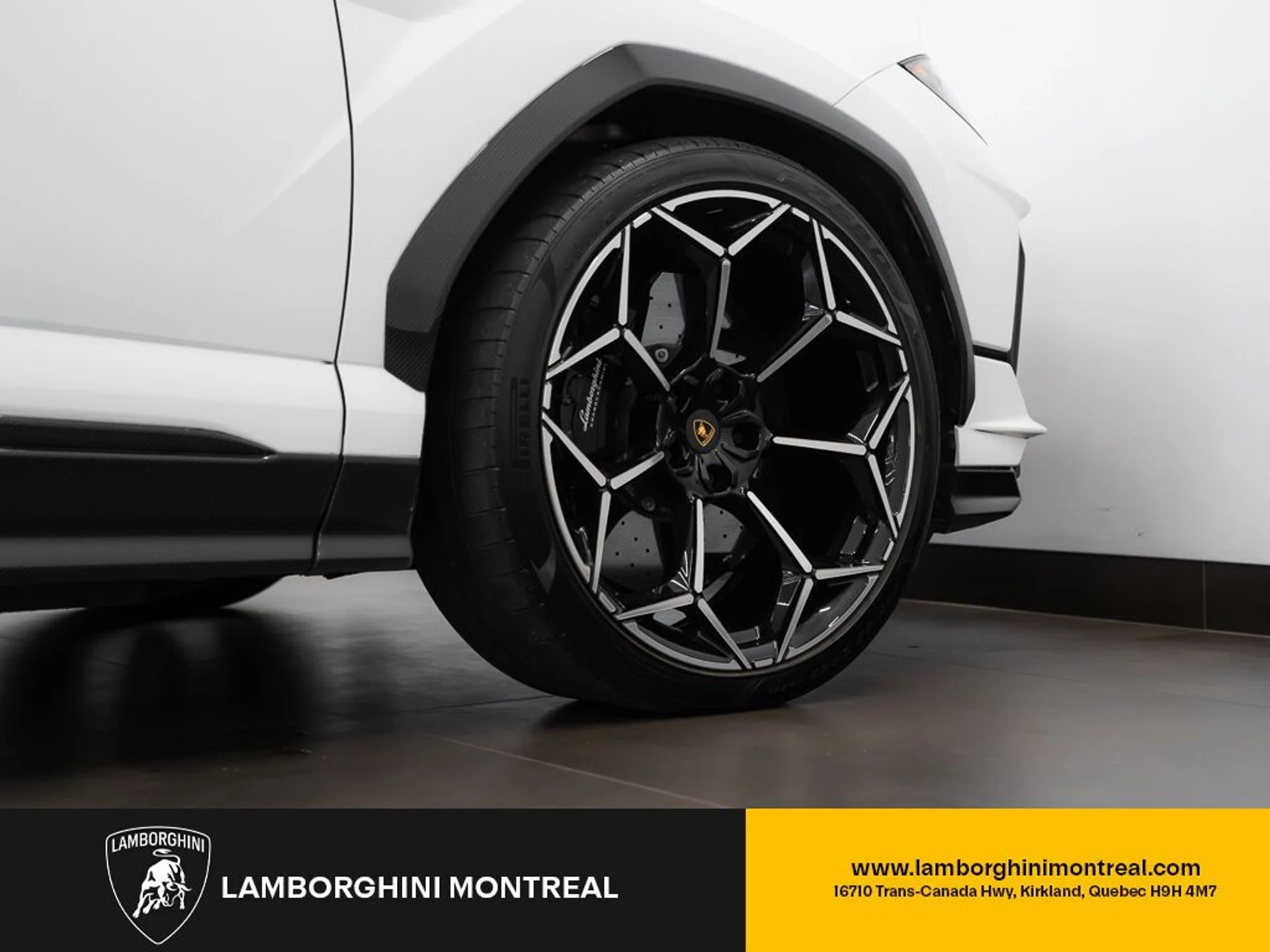 mph006_2641990493_lamborghini_urus_2024_jpg_v_1758648589_c4d86f3558