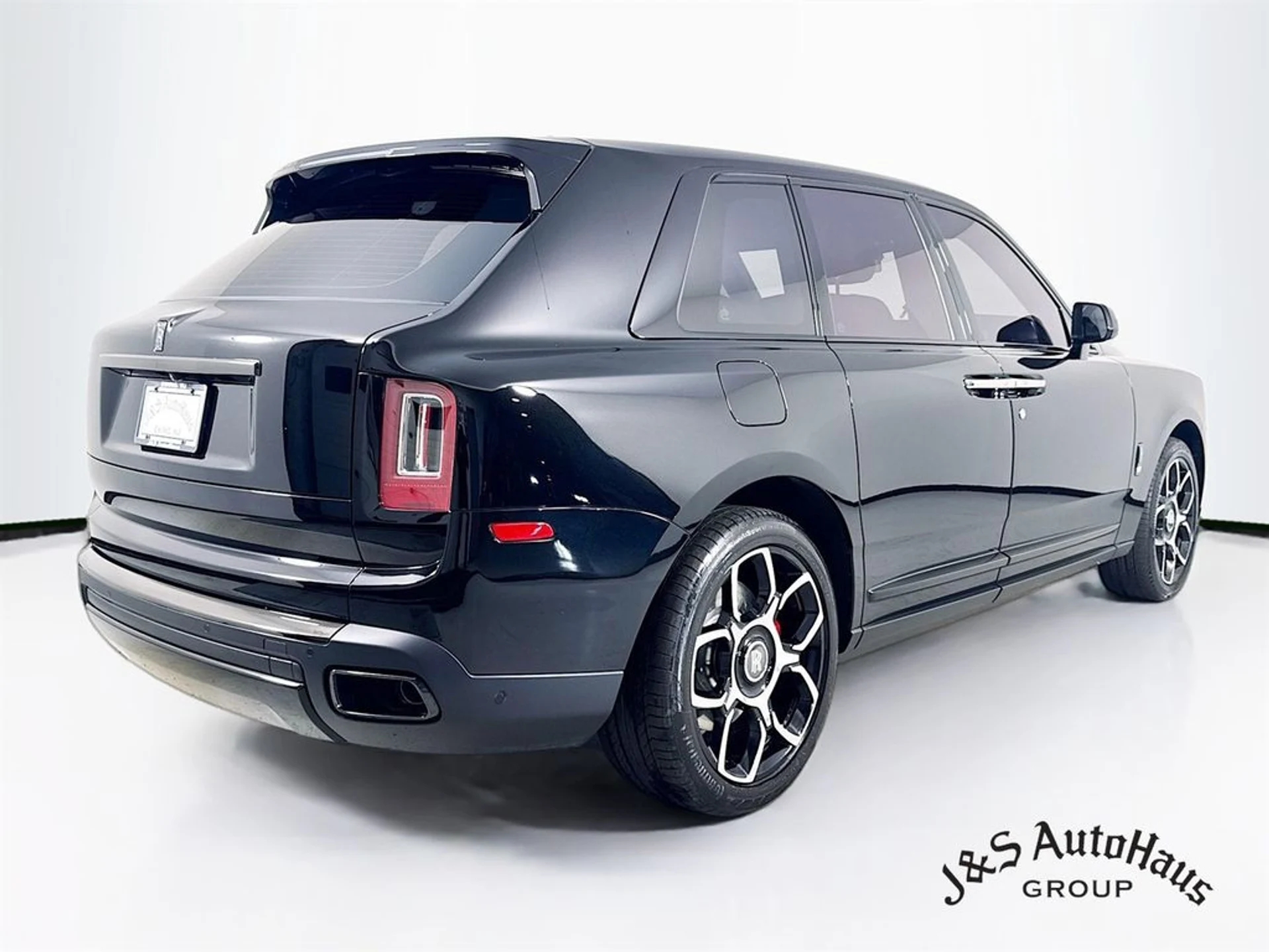 mph006_2642193561_wvaov6f3b8dvb5yoc9aibfmgoyim_6c29d3574e