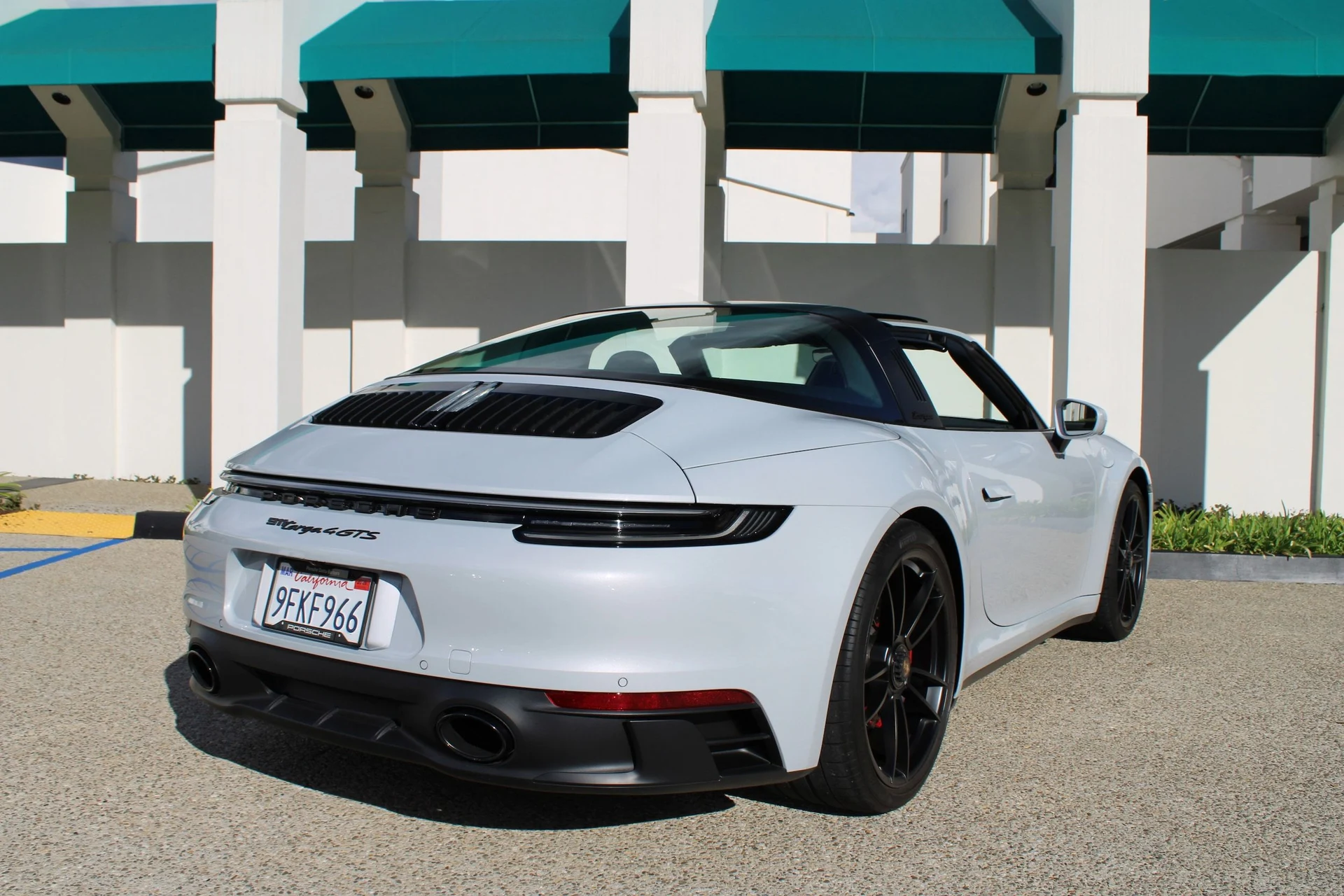 mph006_2642933529_f0f0b3a5e0c142454ca241251ea2e720x_e5695ac40b