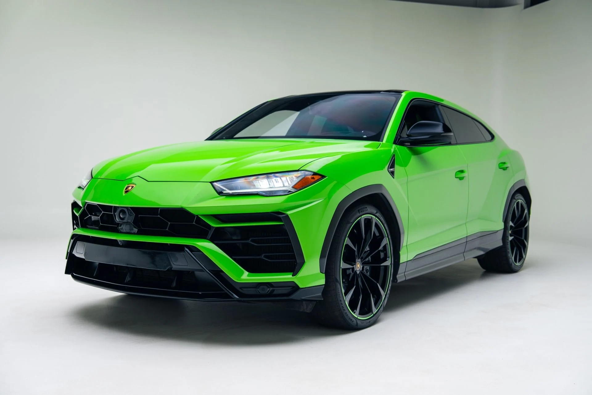 mph006_2649201657_Used_2021_Lamborghini_Urus_1766090518_f29857814d