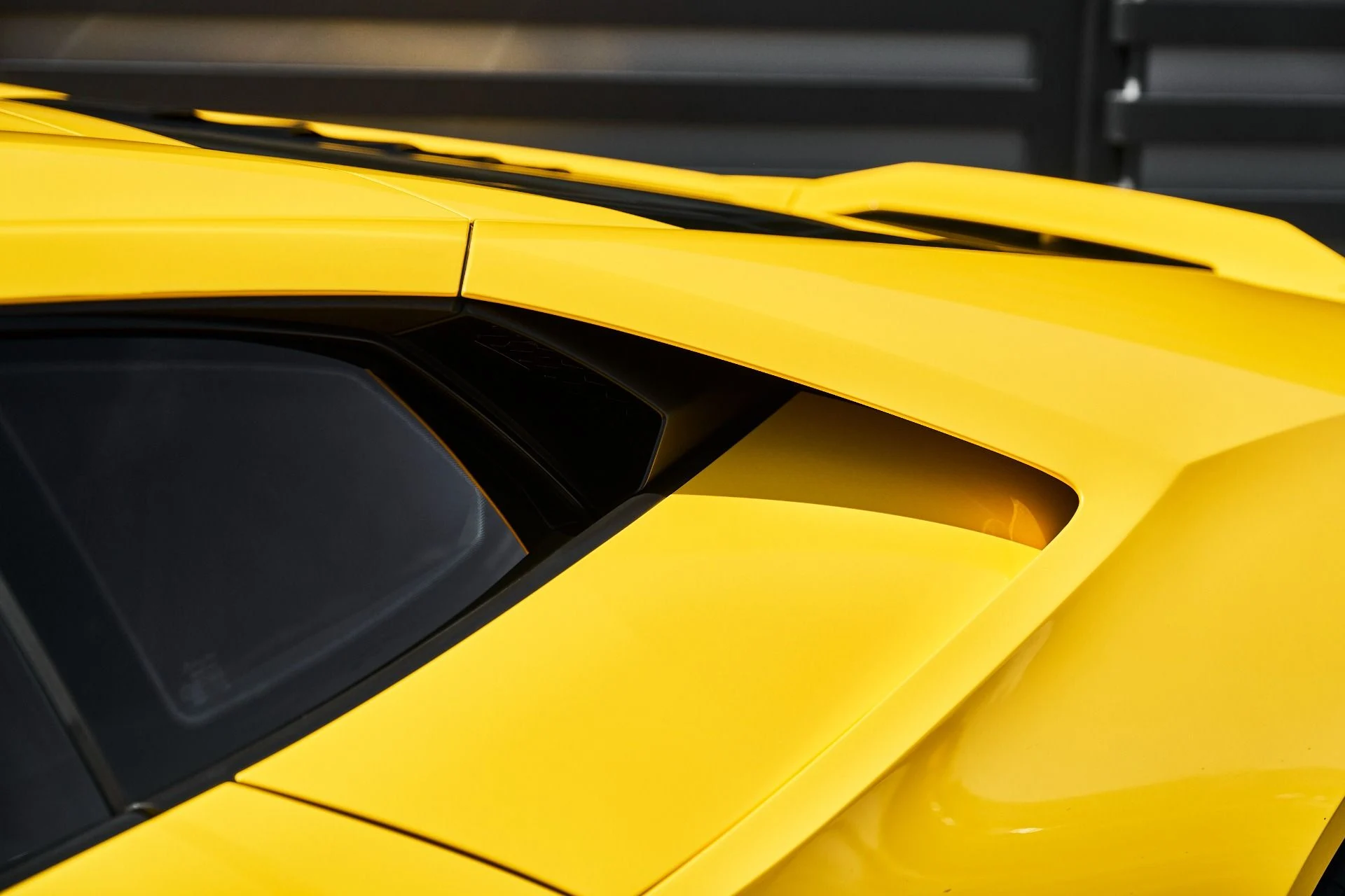 mph006_2675869662_Used_2022_Lamborghini_Huracan_EVO_Base_1787357775_582dd34882