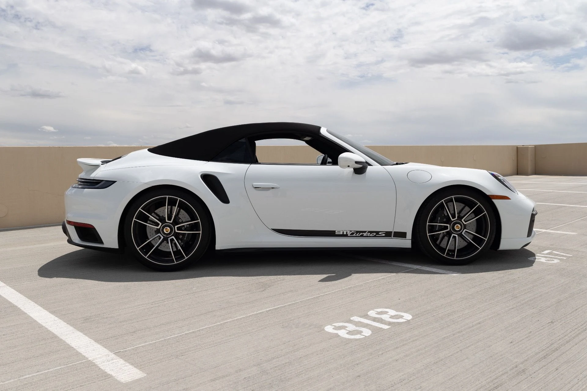 mph006_2682190646_Used_2025_Porsche_911_Turbo_S_1776200796_89c4af32bb