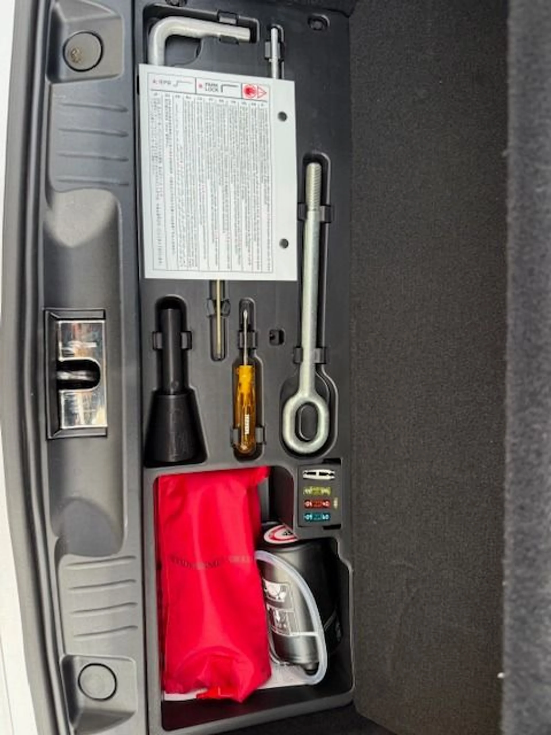 mph006_2689019961_Used_2016_Ferrari_California_T_1764024809_69e1708ae5