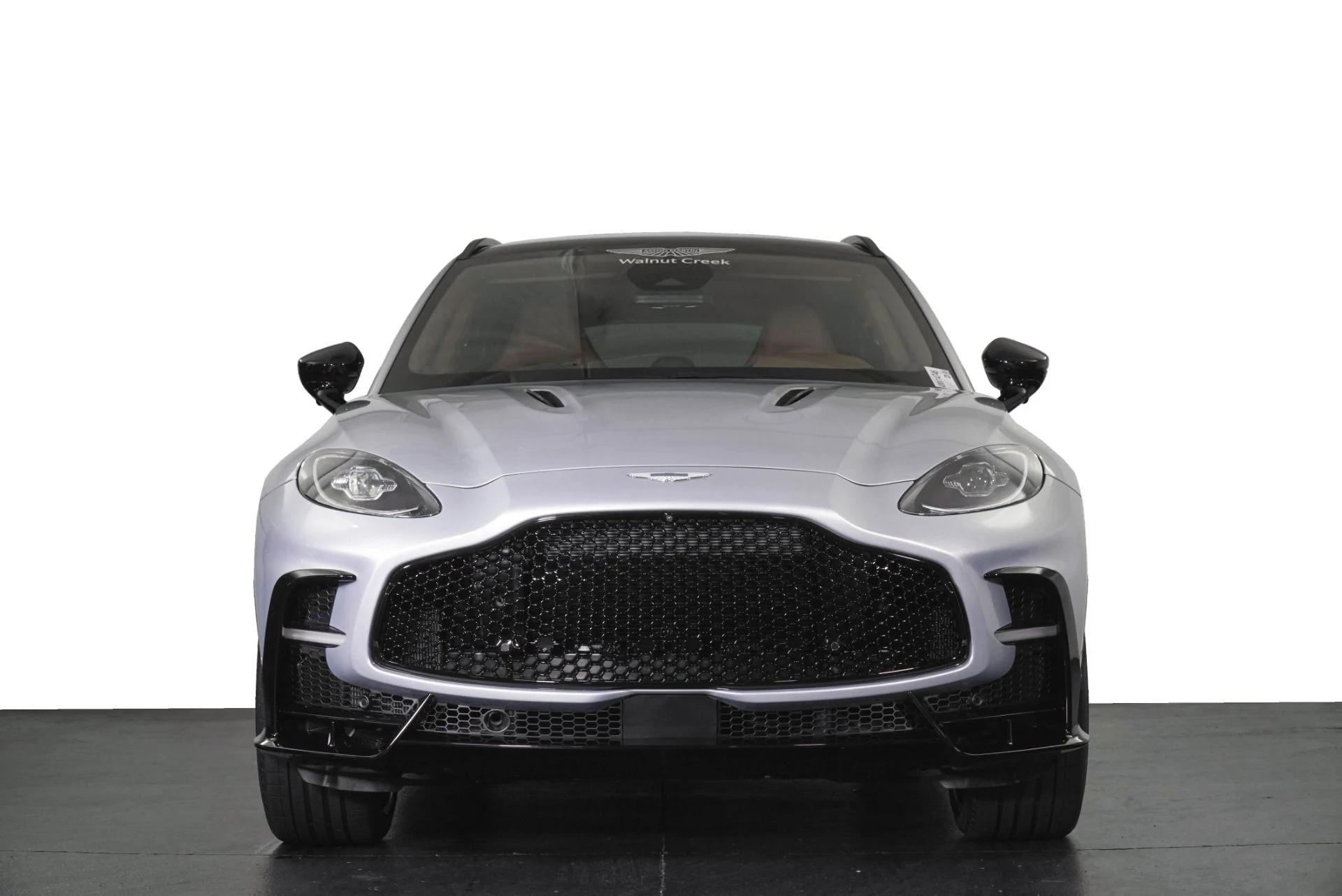 mph006_269203635_New_2026_Aston_Martin_DBX_S_1790626879_220bef046e