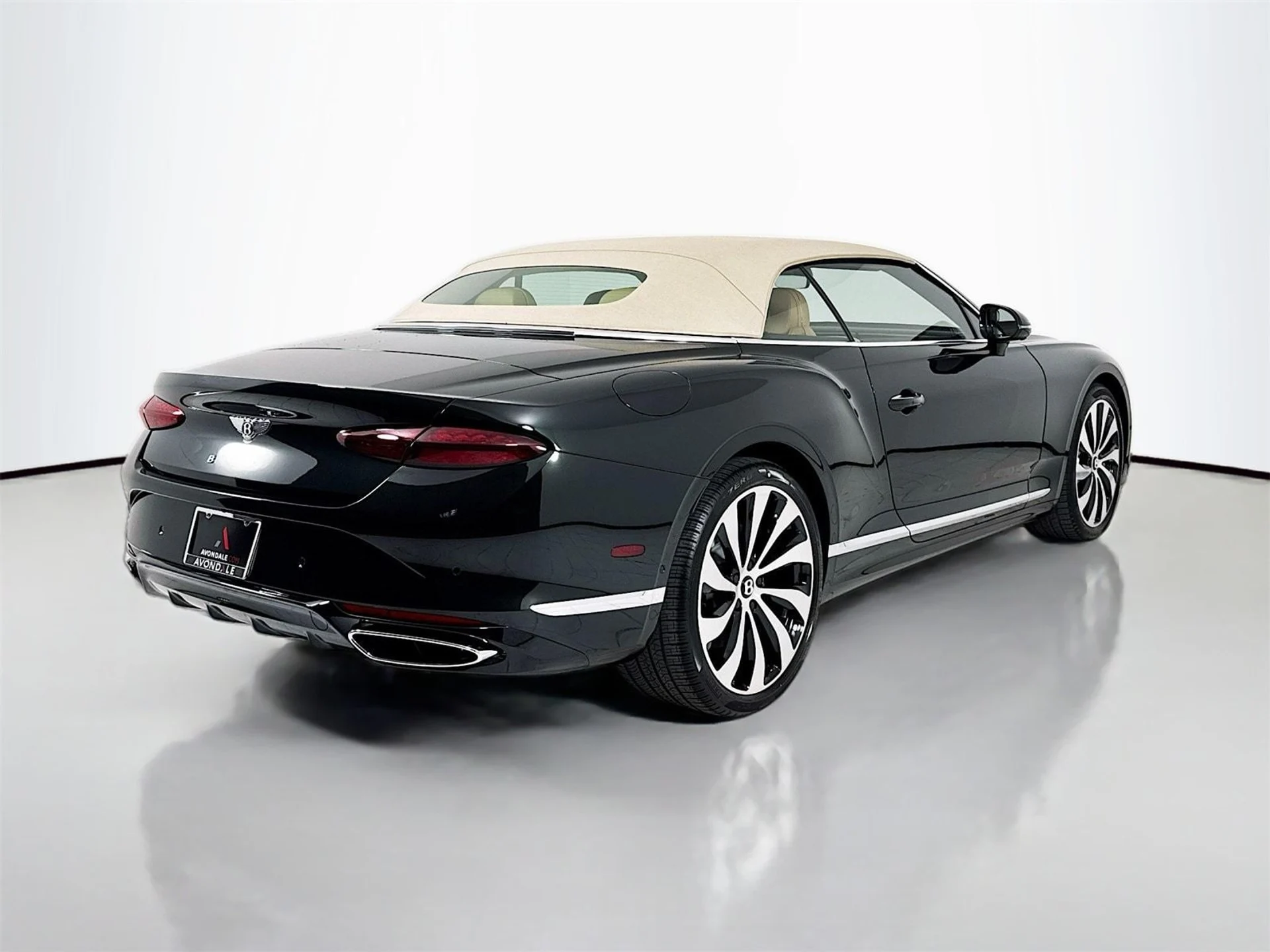 mph006_2703079732_64b52cb495813877aa2b331fd296f28bx_79e91627b1