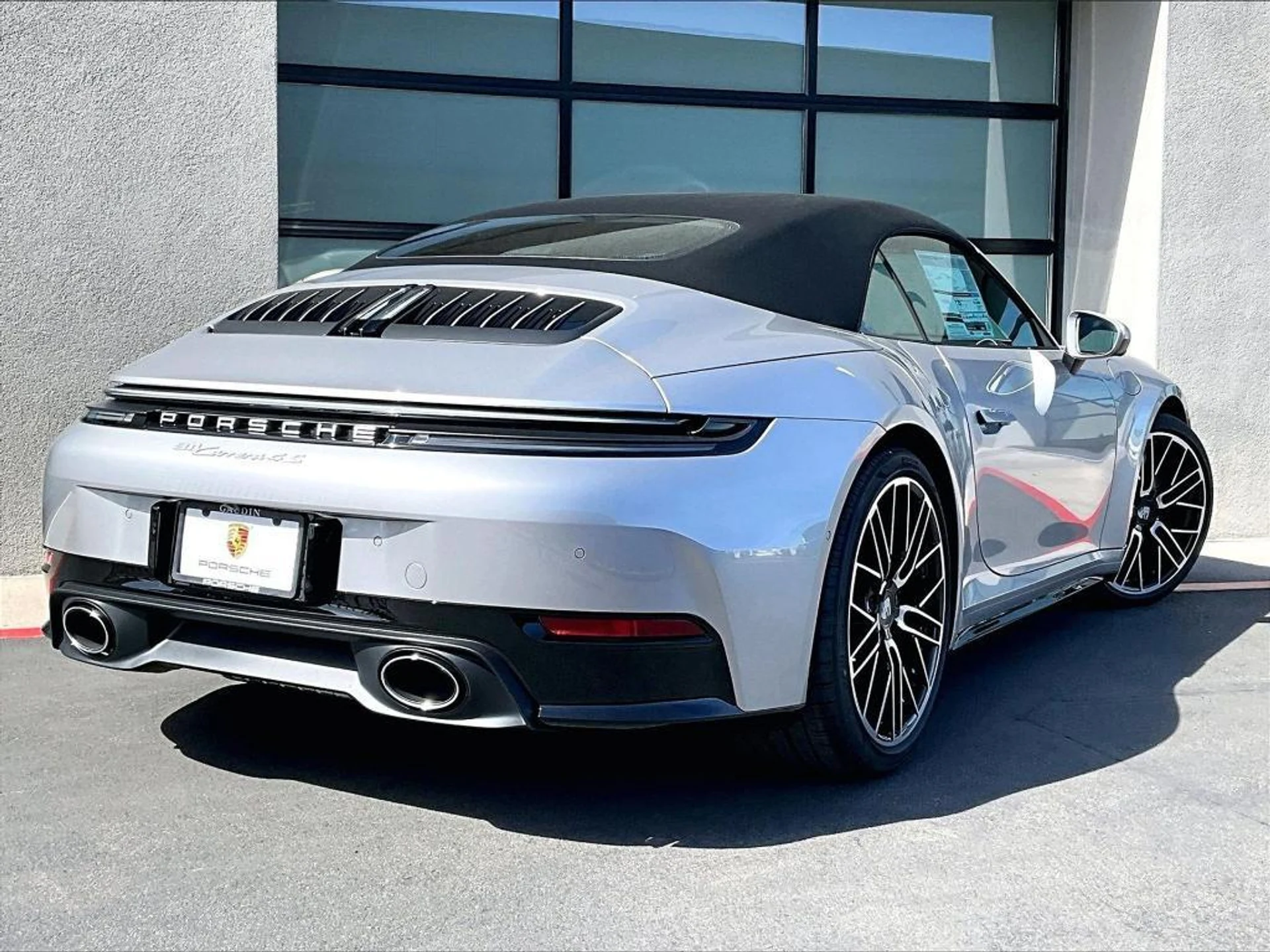 mph006_2703688678_h_Xs_LA_Ma_UHC_Yu_Dq4_AN_Xj_Z1q_W0f_IA_0ec524e59c