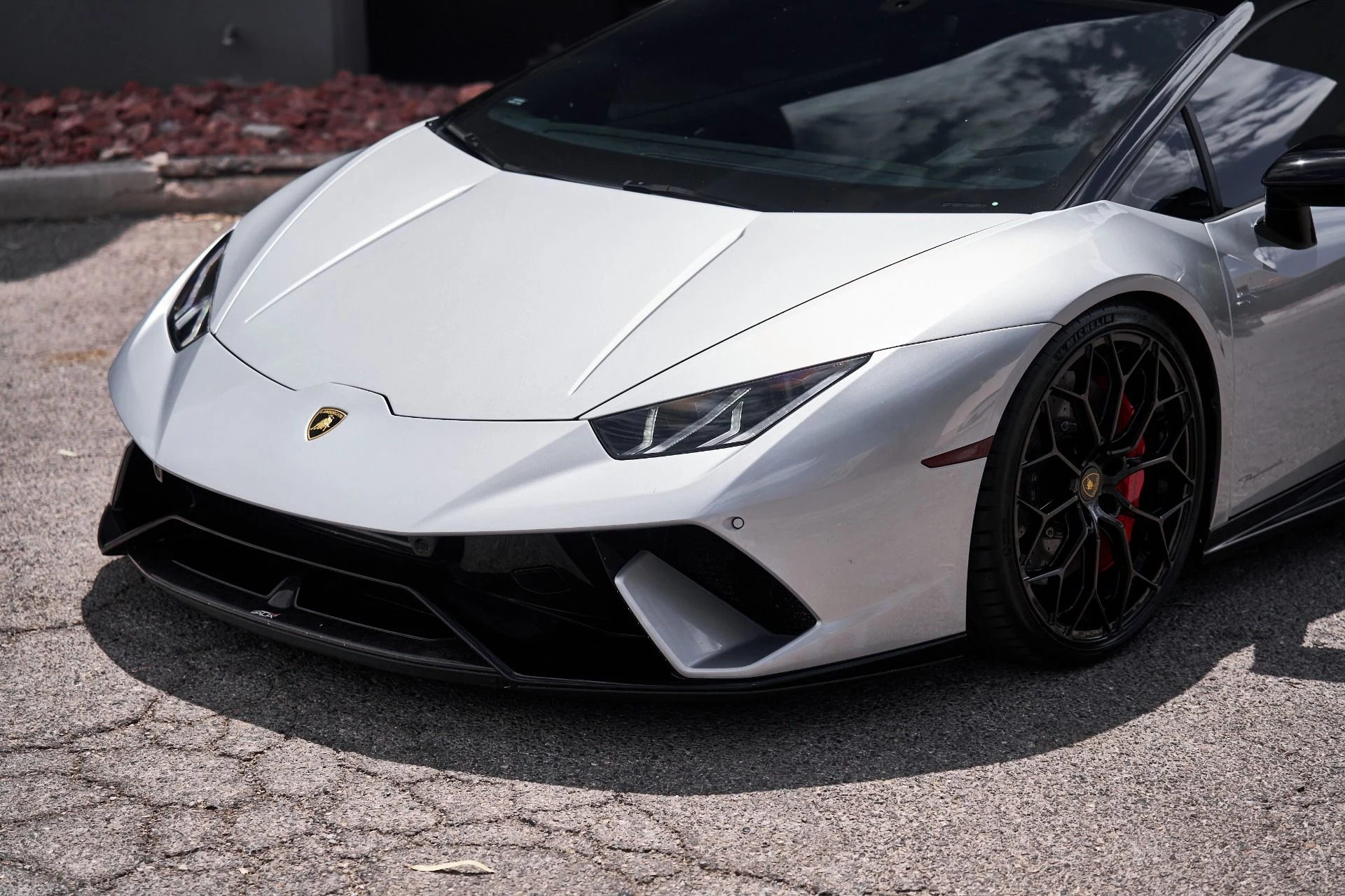 mph006_2707597540_Used_2018_Lamborghini_Huracan_Performante_1761069248_d7b03048ec