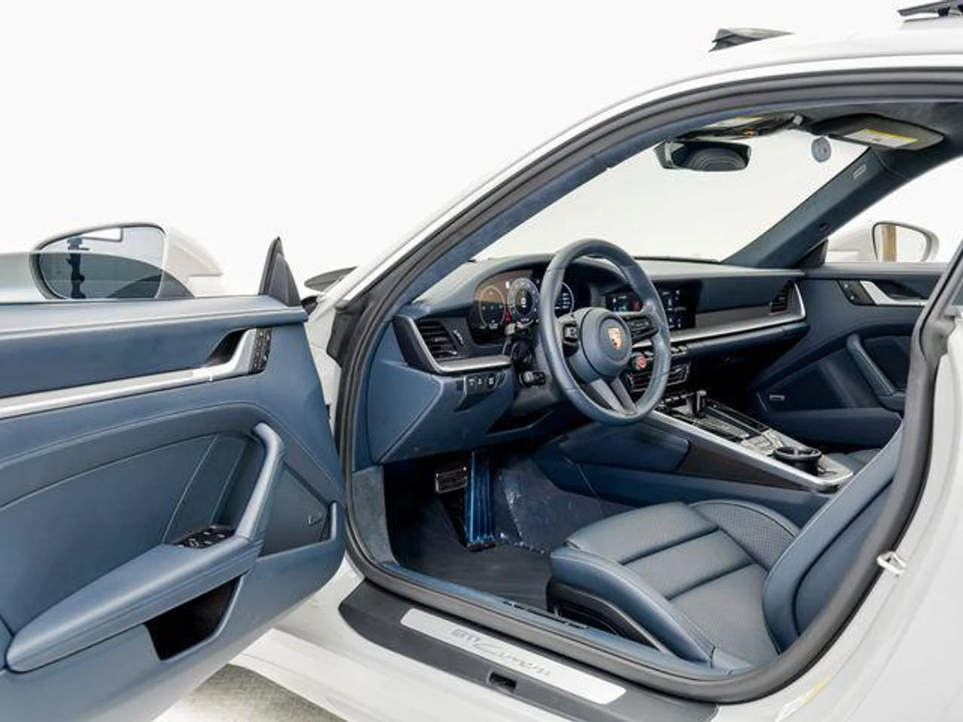 mph006_2708370865_i_M9_MLJ_QV_Fc5pex0_Xi_ODW_Noh3_Og_a48a898917