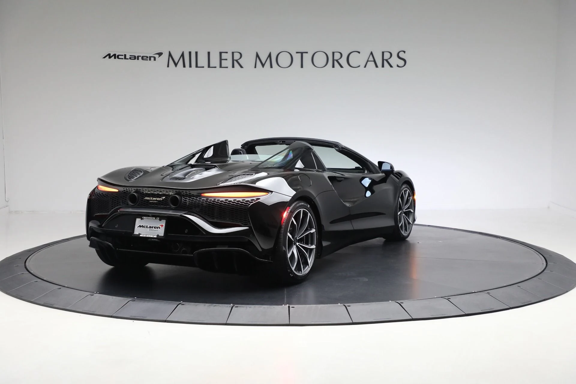 mph006_2723633594_New_2025_Mc_Laren_Artura_Spider_a798952d3d