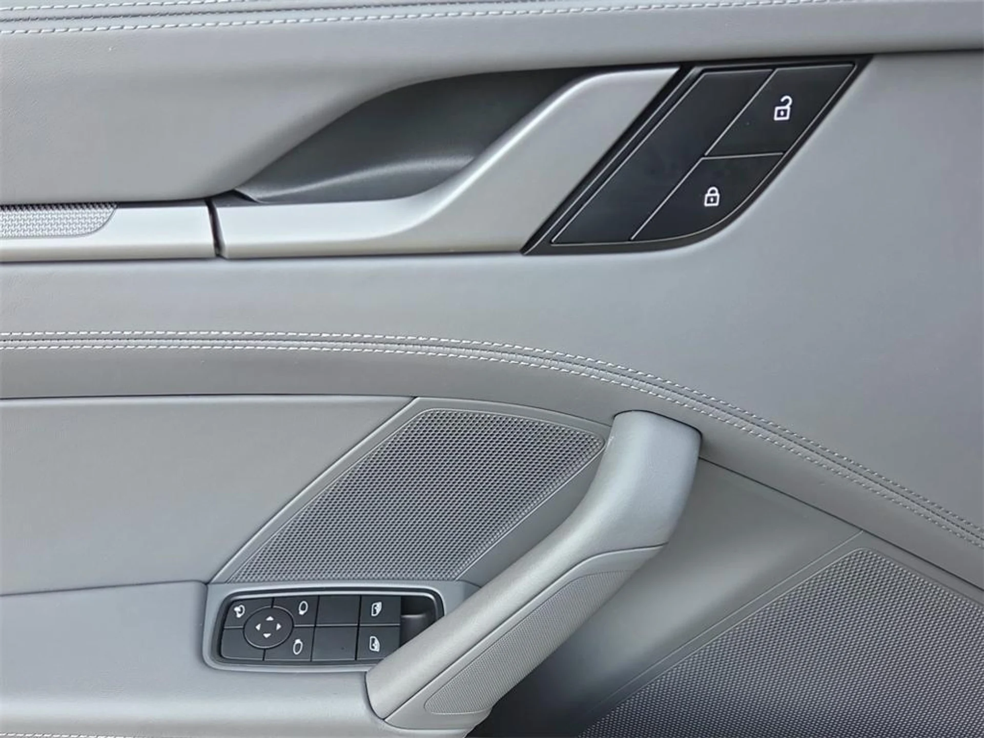 mph006_2725213143_3q_KP_6s_H_Oq_LVAS_6esx_YM_Bl_TOB_8r_E_2582e46ccb