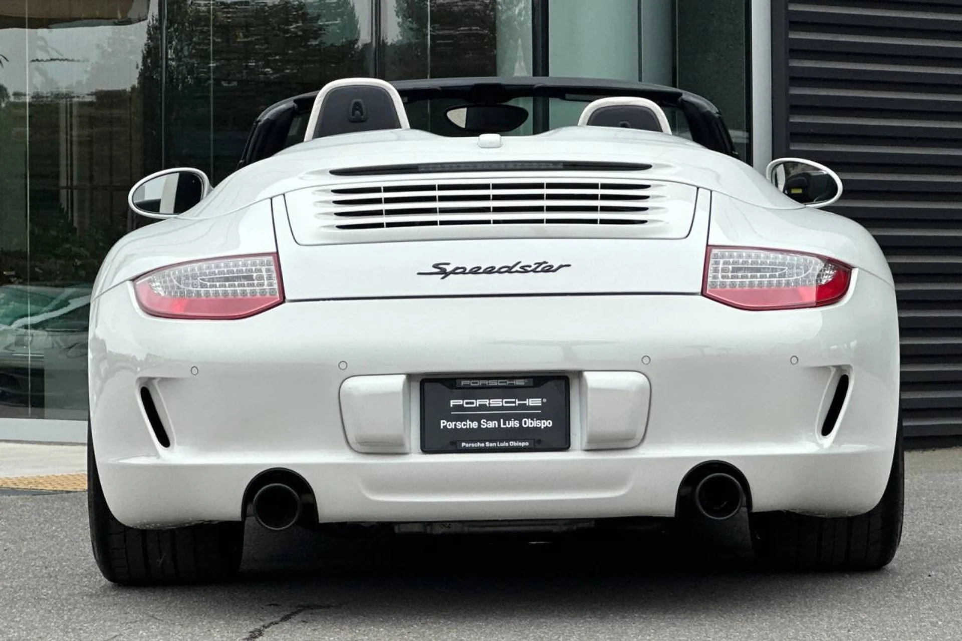 mph006_2729980998_1280_f3cfe19e7a