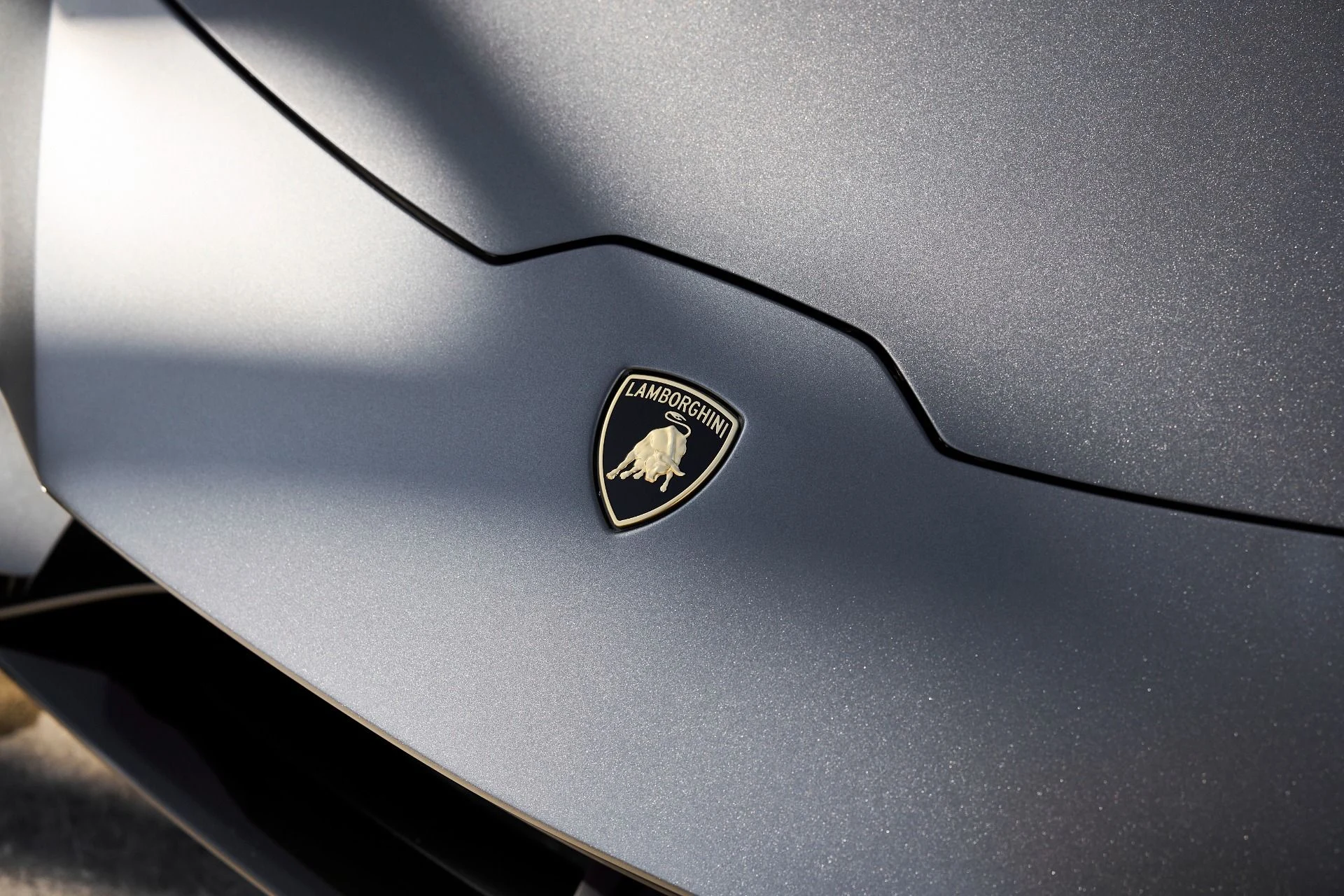 mph006_2731896885_Used_2022_Lamborghini_Huracan_EVO_Base_1761357554_344693be8f