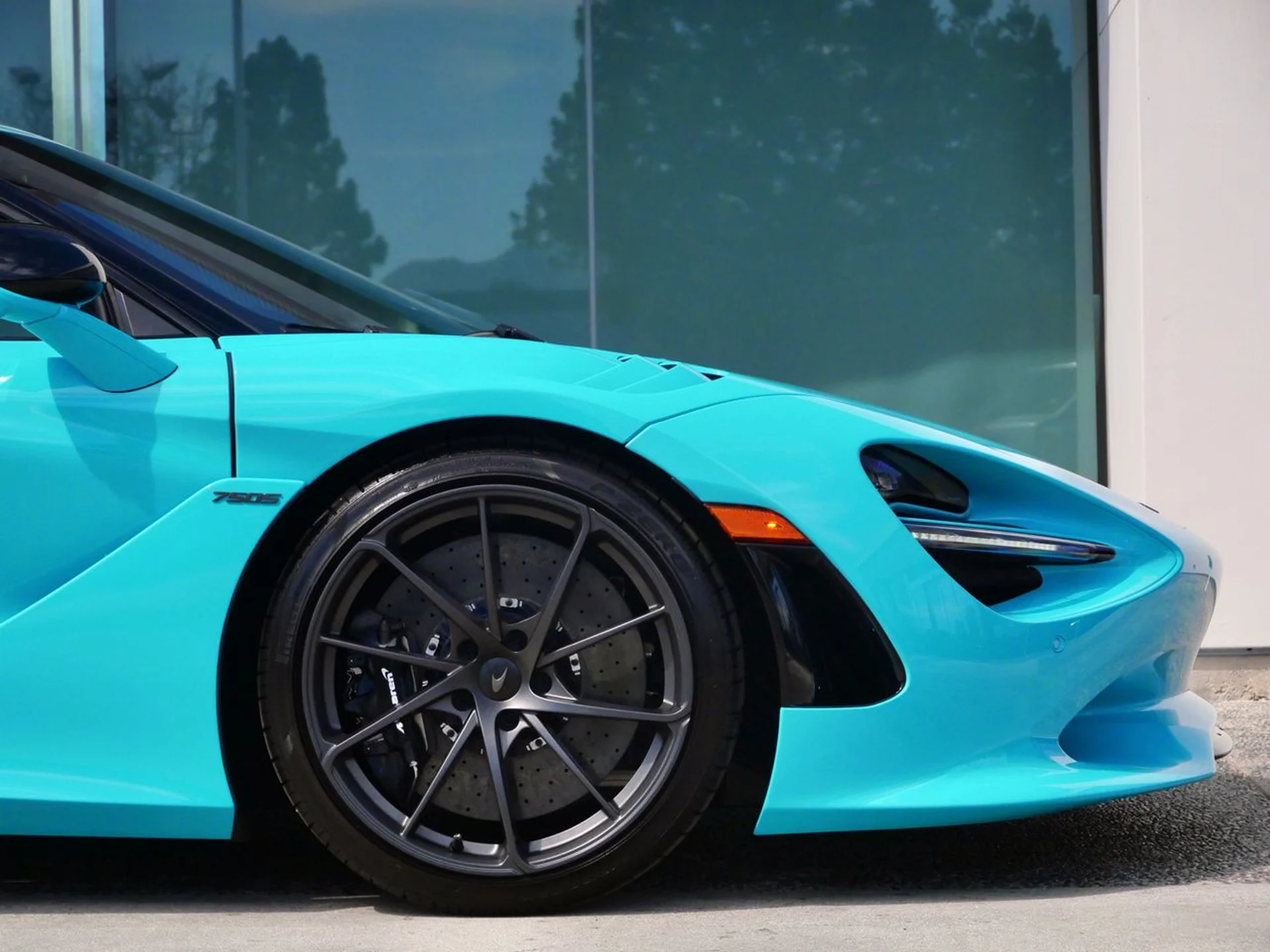 mph006_2737333259_511637121815f57e5126a23d8ec11d69x_e199f00625